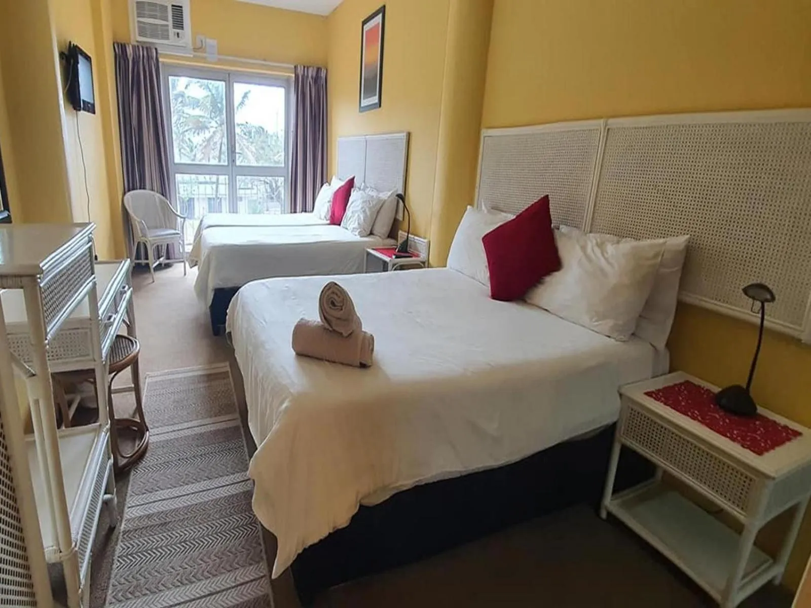 Photo of the whole room in Riviera Hotel Durban