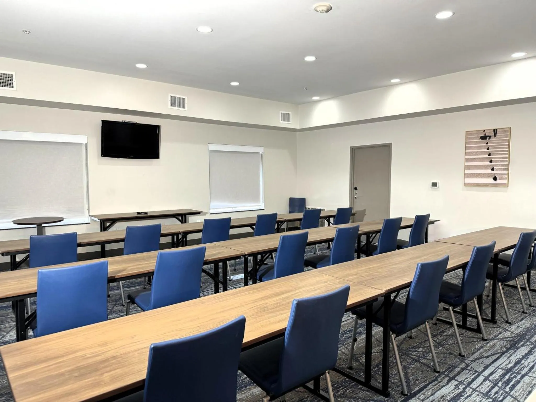 Meeting/conference room in Holiday Inn Express Topeka North by IHG