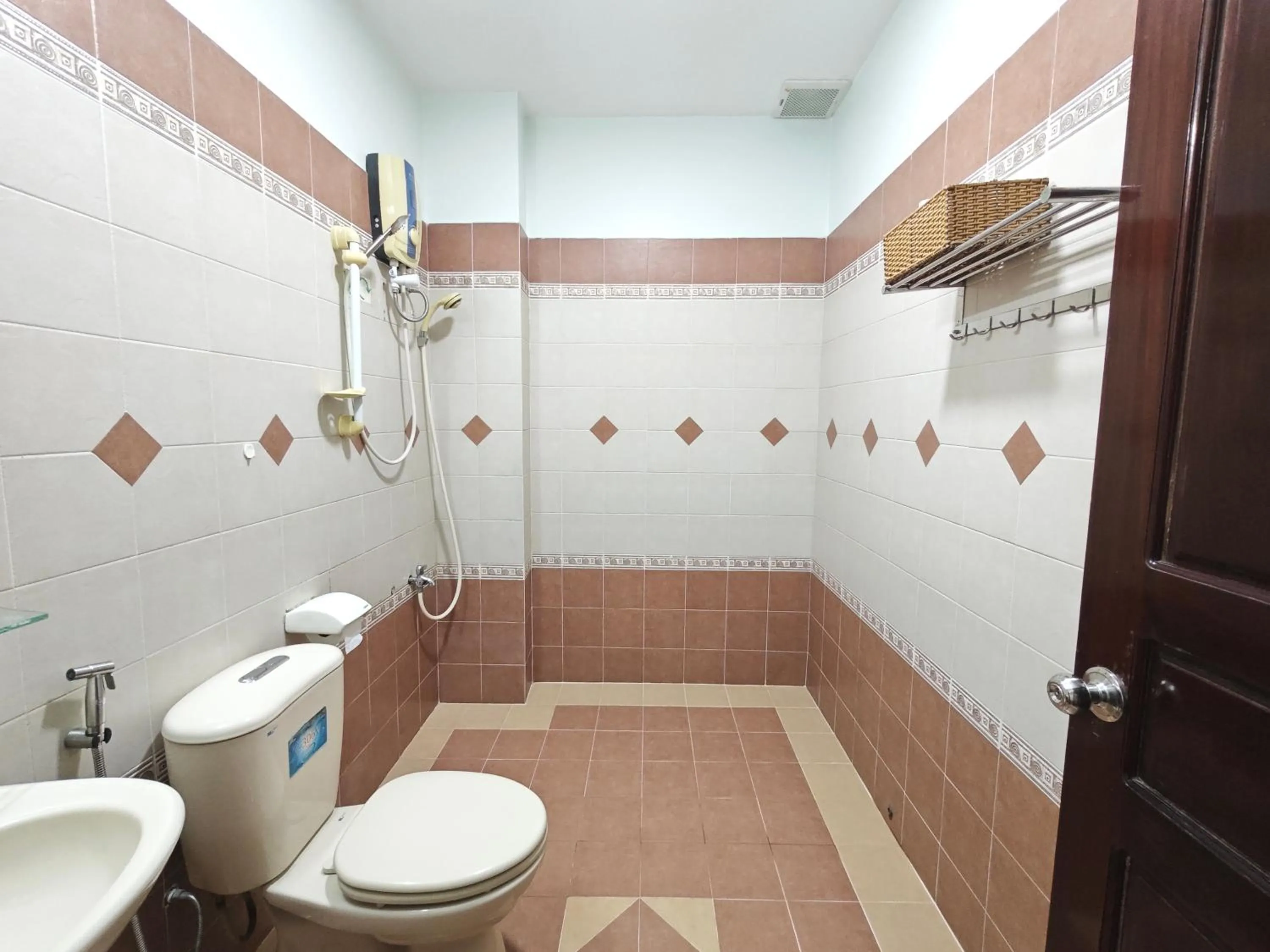 Winter Spring Homestay