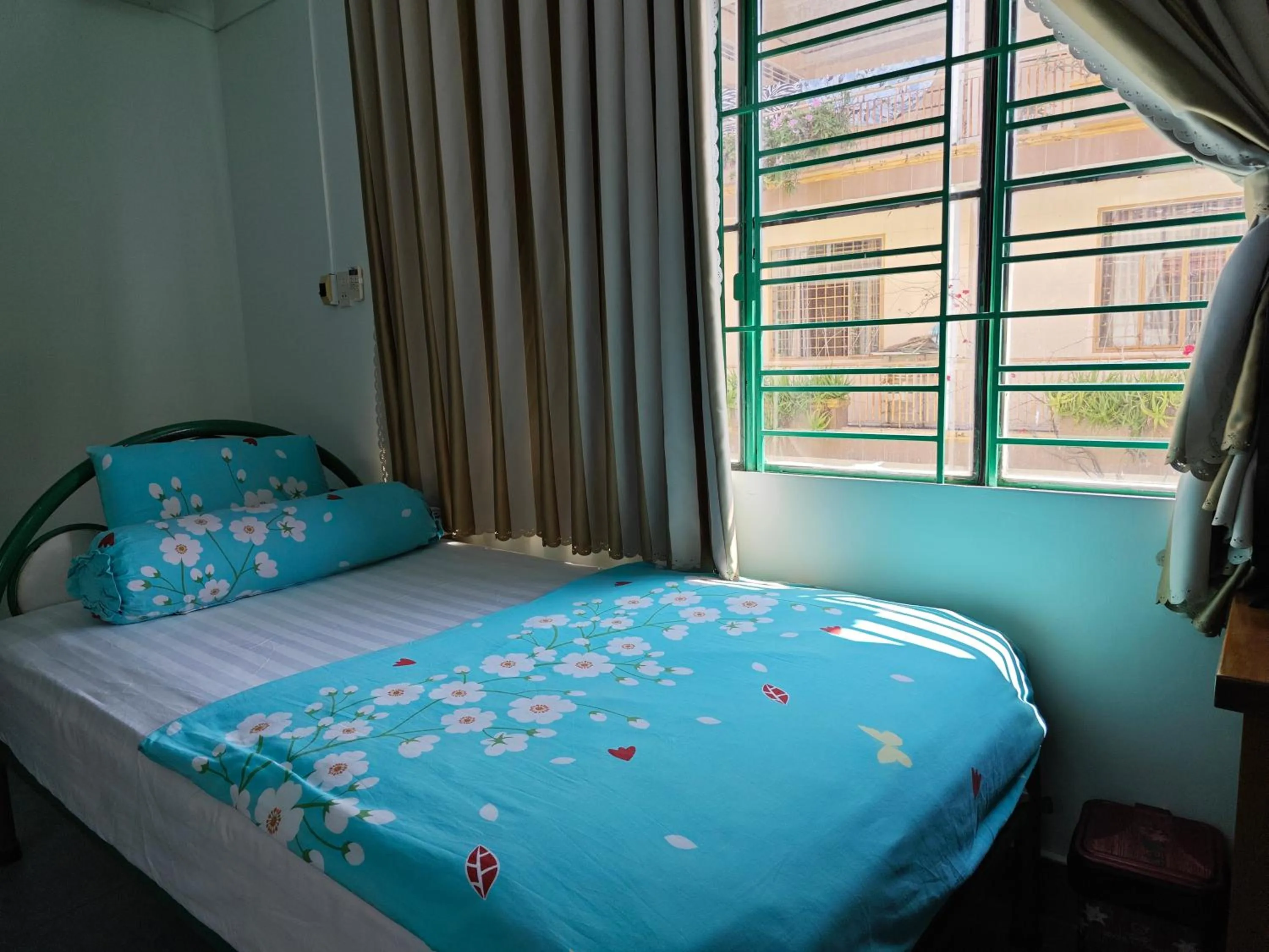 Bed in Winter Spring Homestay