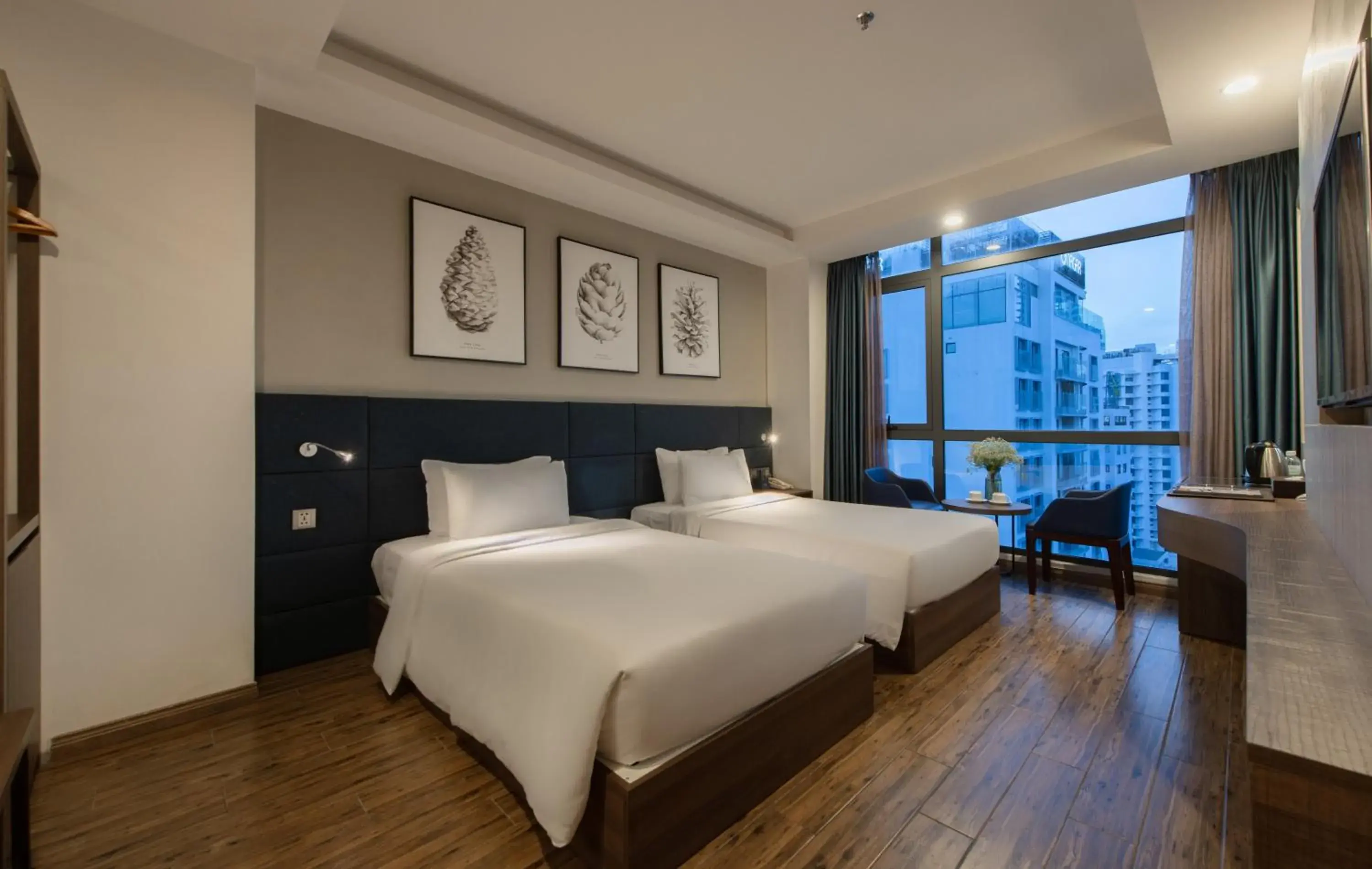 Deluxe Double or Twin with City View - single occupancy in Aaron Hotel Deluxe Double or Twin with City View - single occupancy in Aaron Hotel