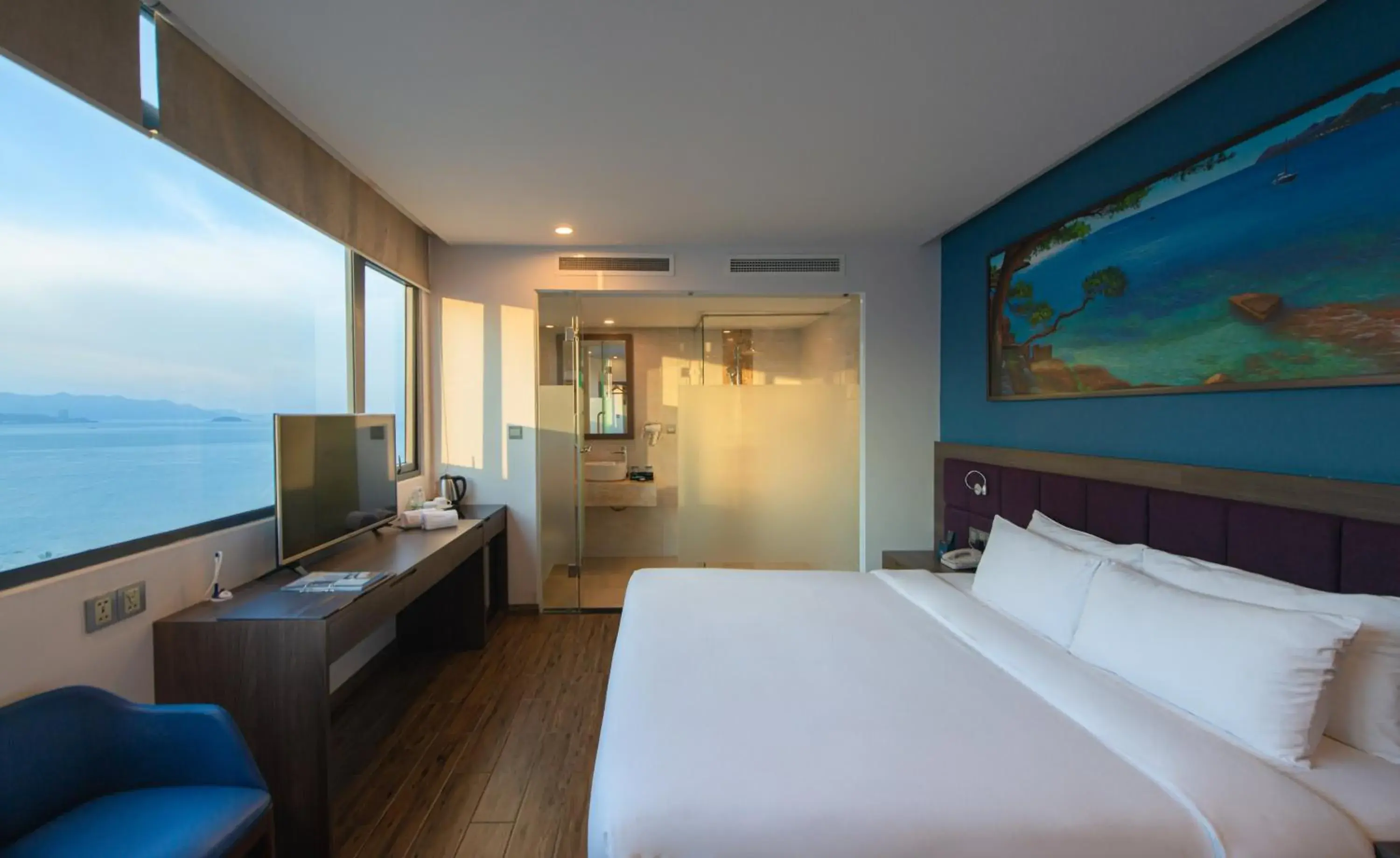 Deluxe Double or Twin Room with Sea View - single occupancy in Aaron Hotel Deluxe Double or Twin Room with Sea View - single occupancy in Aaron Hotel