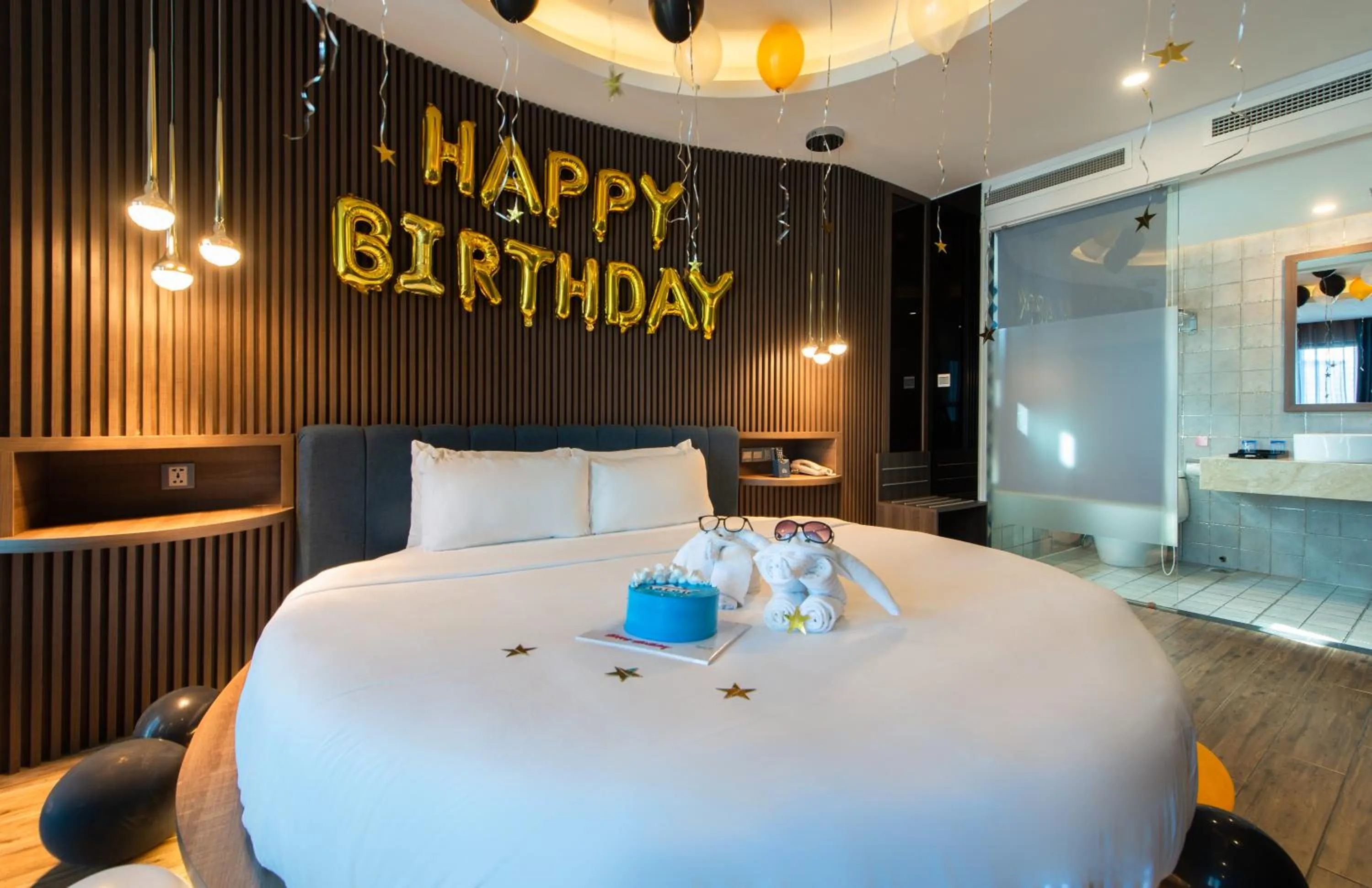 Bedroom, Bed in Aaron Hotel