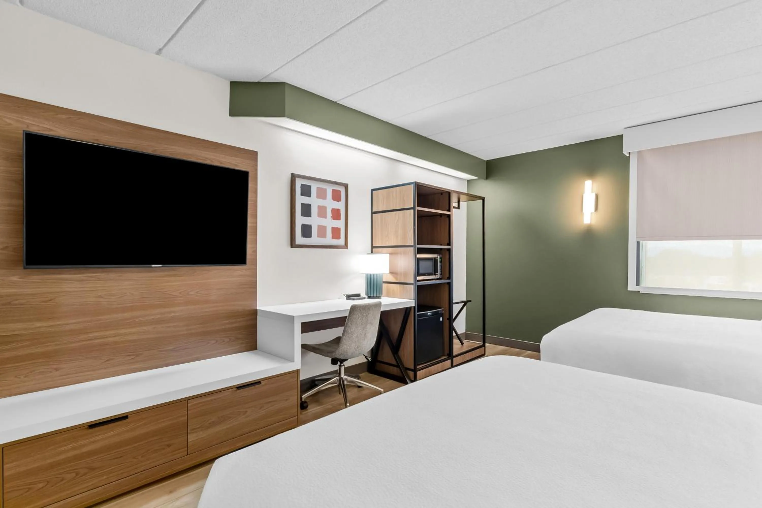 Bed in Spark by Hilton Lynchburg