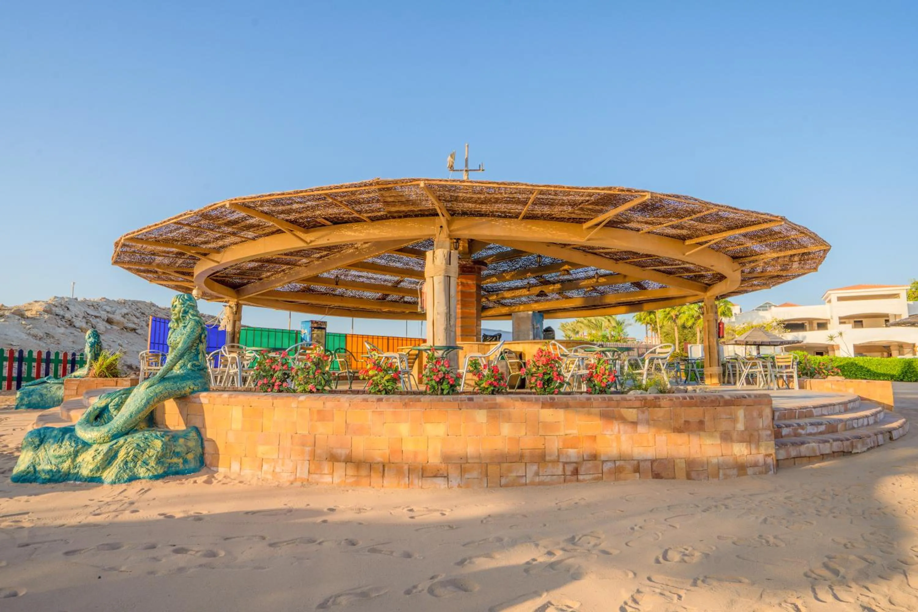 Lounge or bar in Ivy Cyrene Island Aqua Park Resort