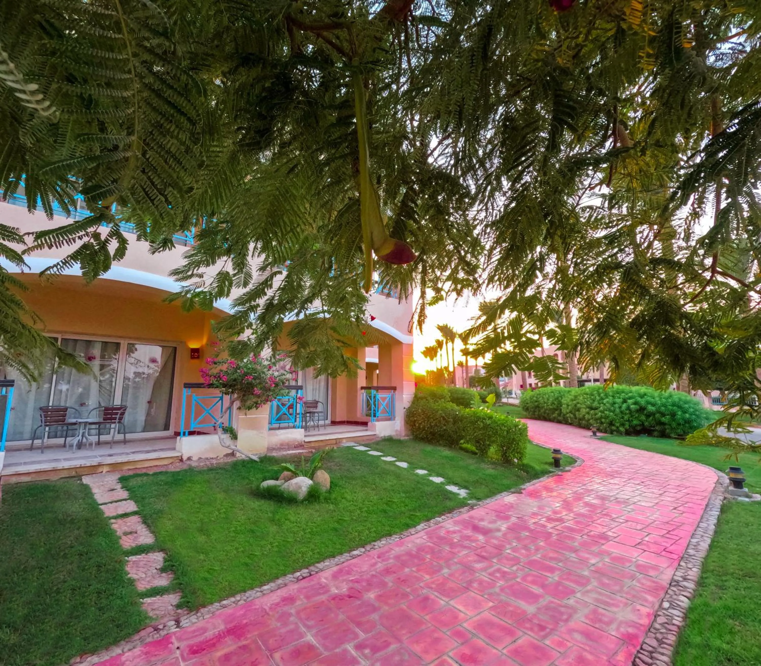 Garden view in Ivy Cyrene Island Aqua Park Resort