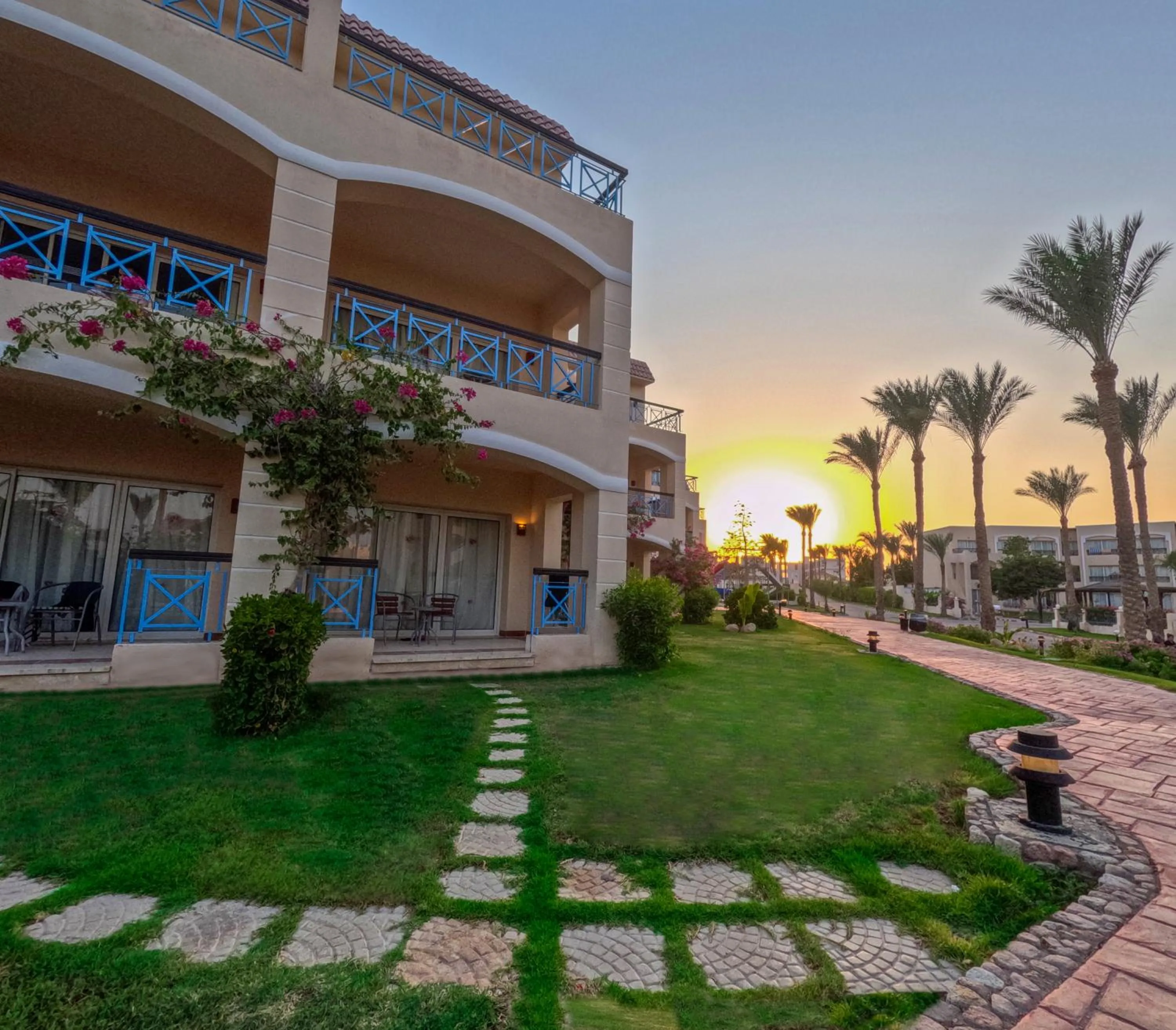 Garden view in Ivy Cyrene Island Aqua Park Resort