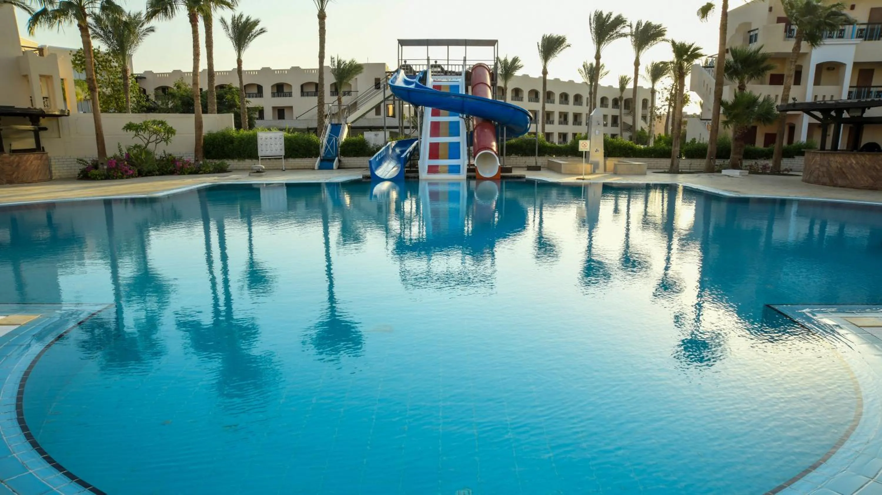 Swimming pool in Ivy Cyrene Island Aqua Park Resort