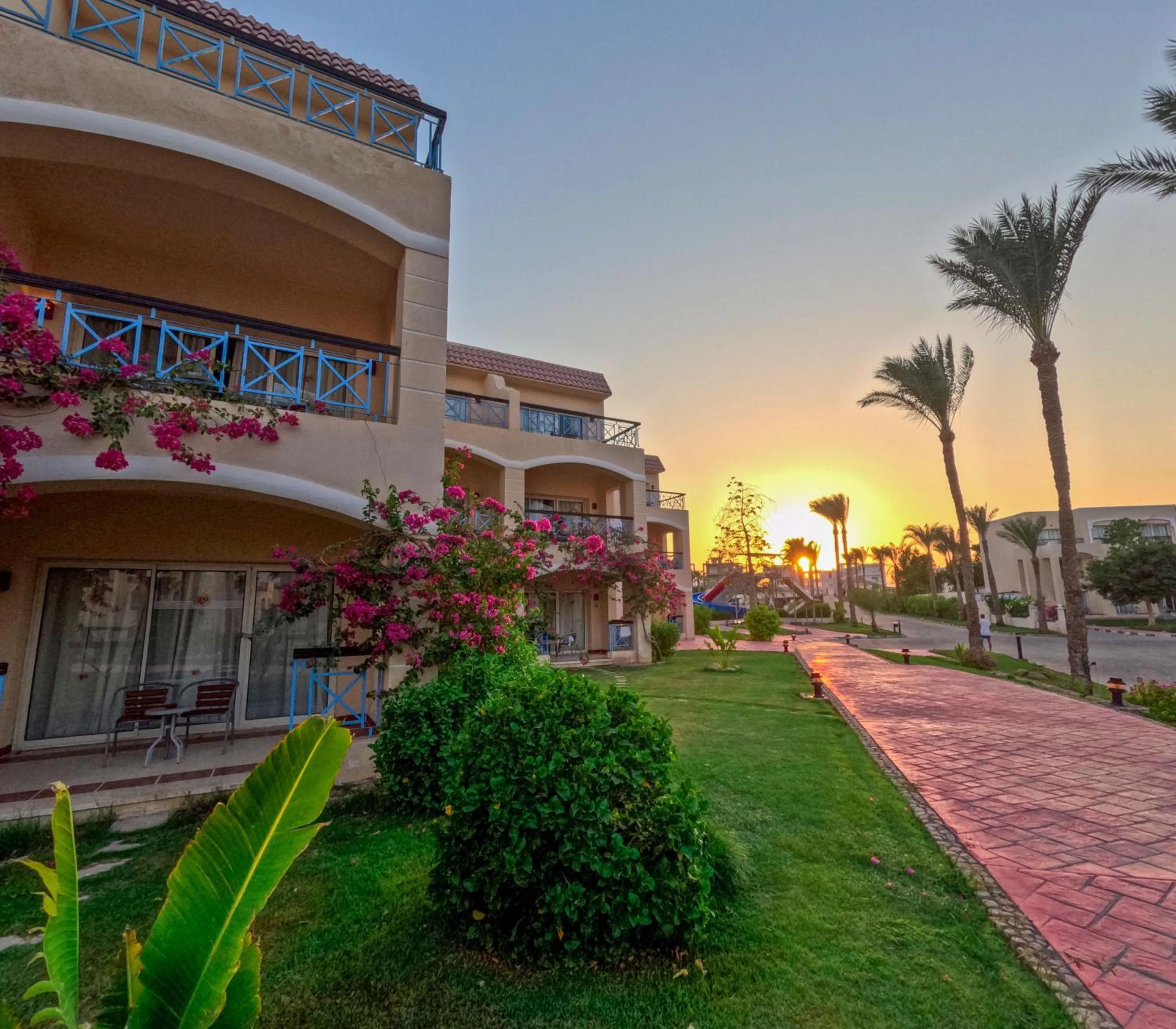 Garden view in Ivy Cyrene Island Aqua Park Resort