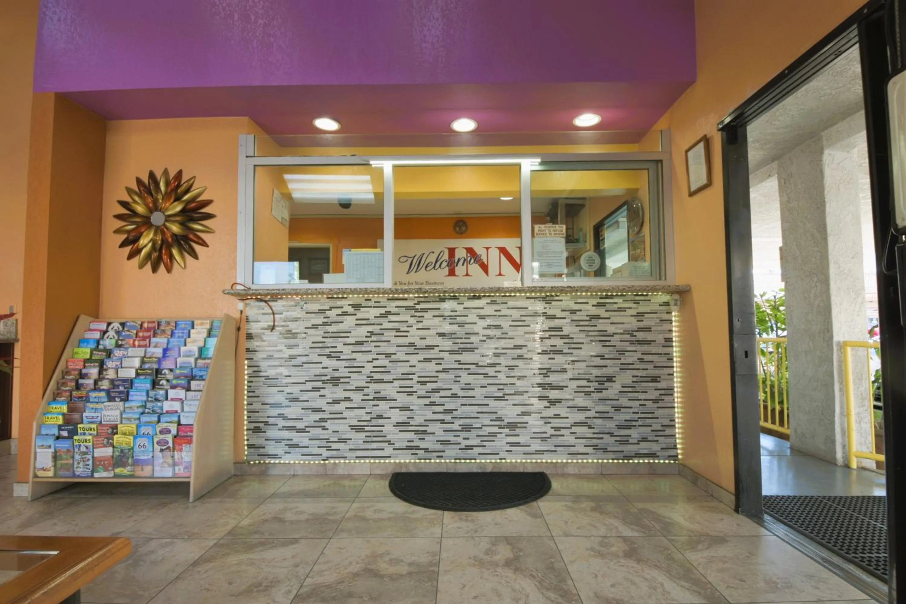 Lobby or reception in Welcome Inn Corona