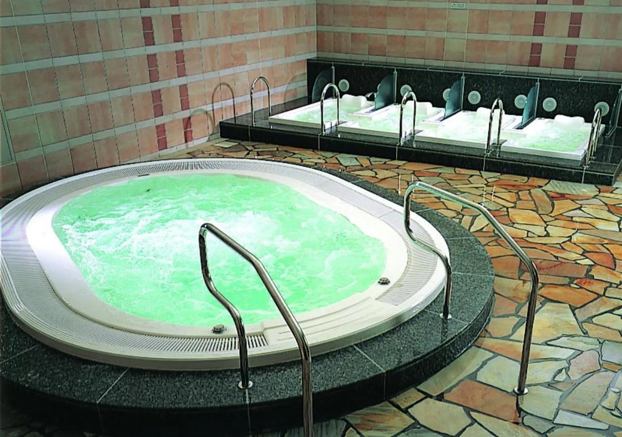 Hot Tub in GRAND NIKKO AWAJI