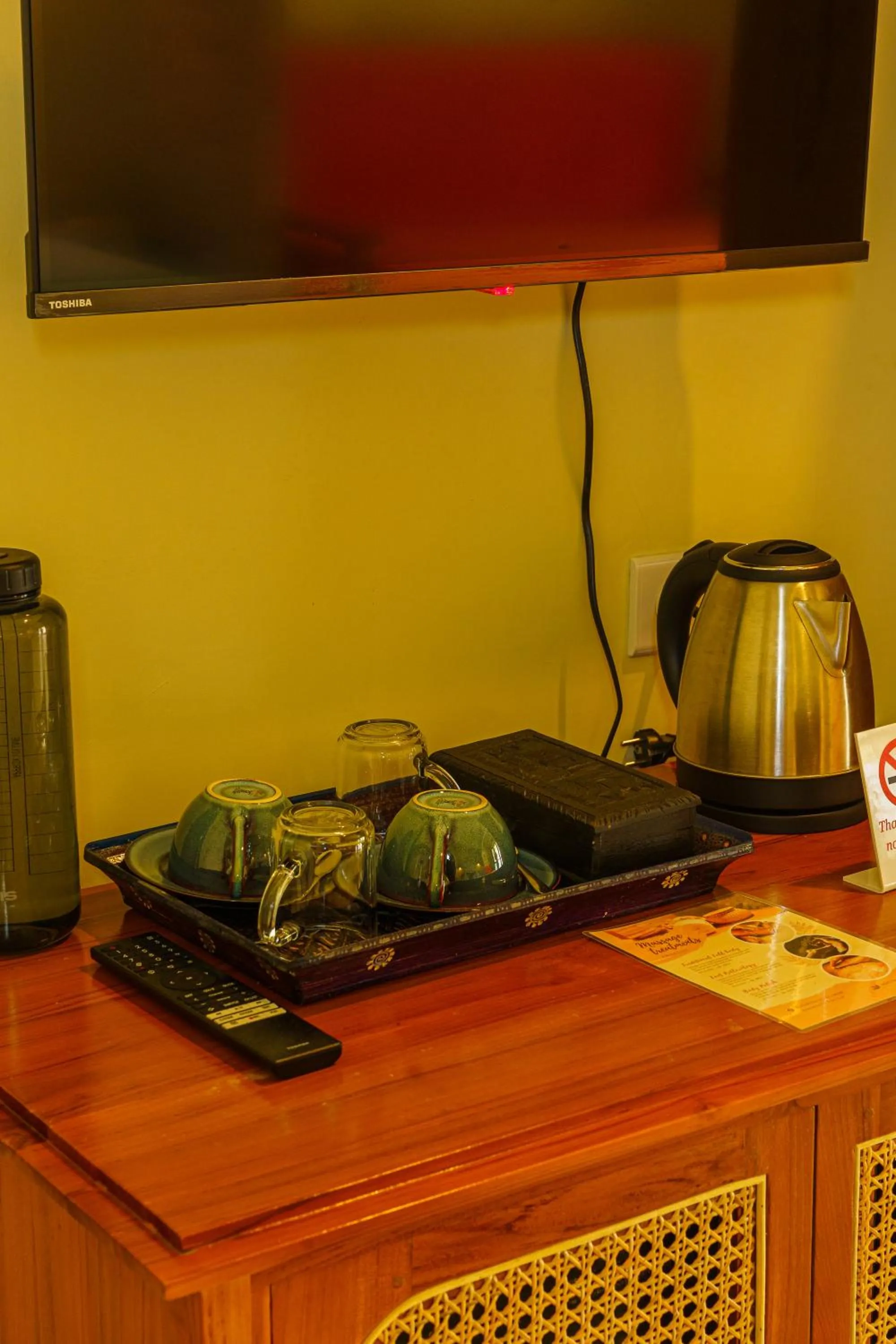 Coffee/tea facilities in Hotel Deli River and Restaurant Omlandia