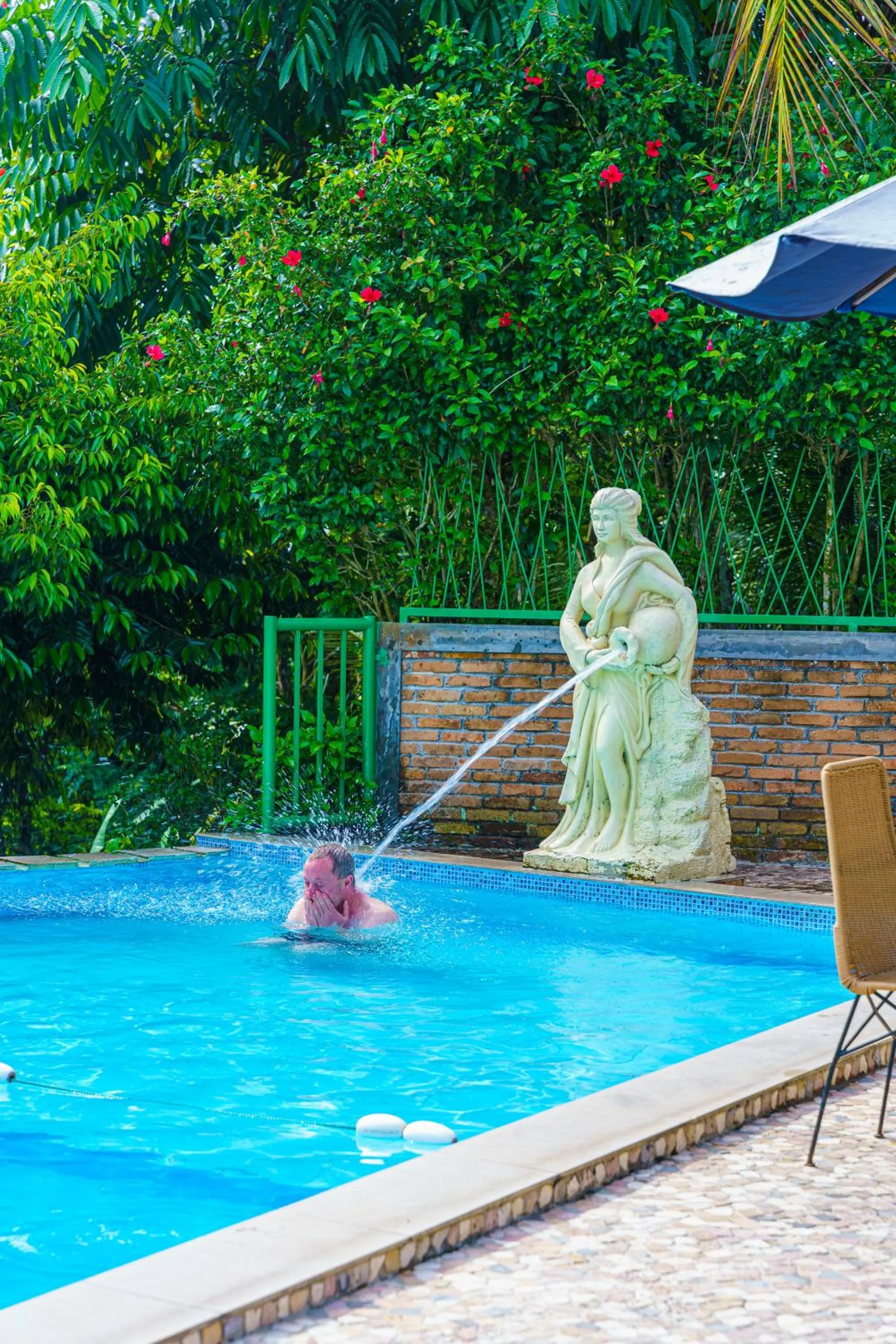 Swimming pool in Hotel Deli River and Restaurant Omlandia