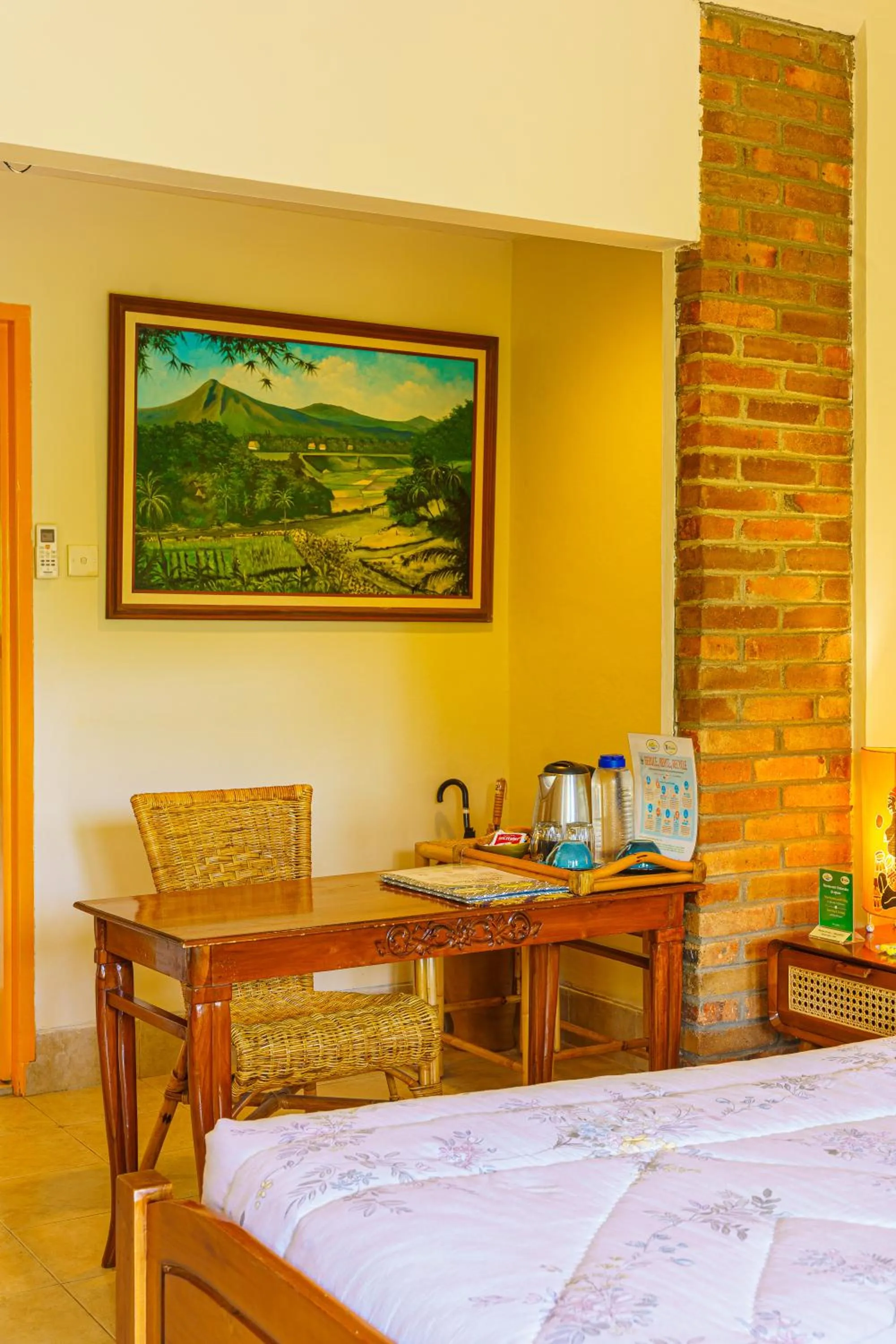 Seating area in Hotel Deli River and Restaurant Omlandia