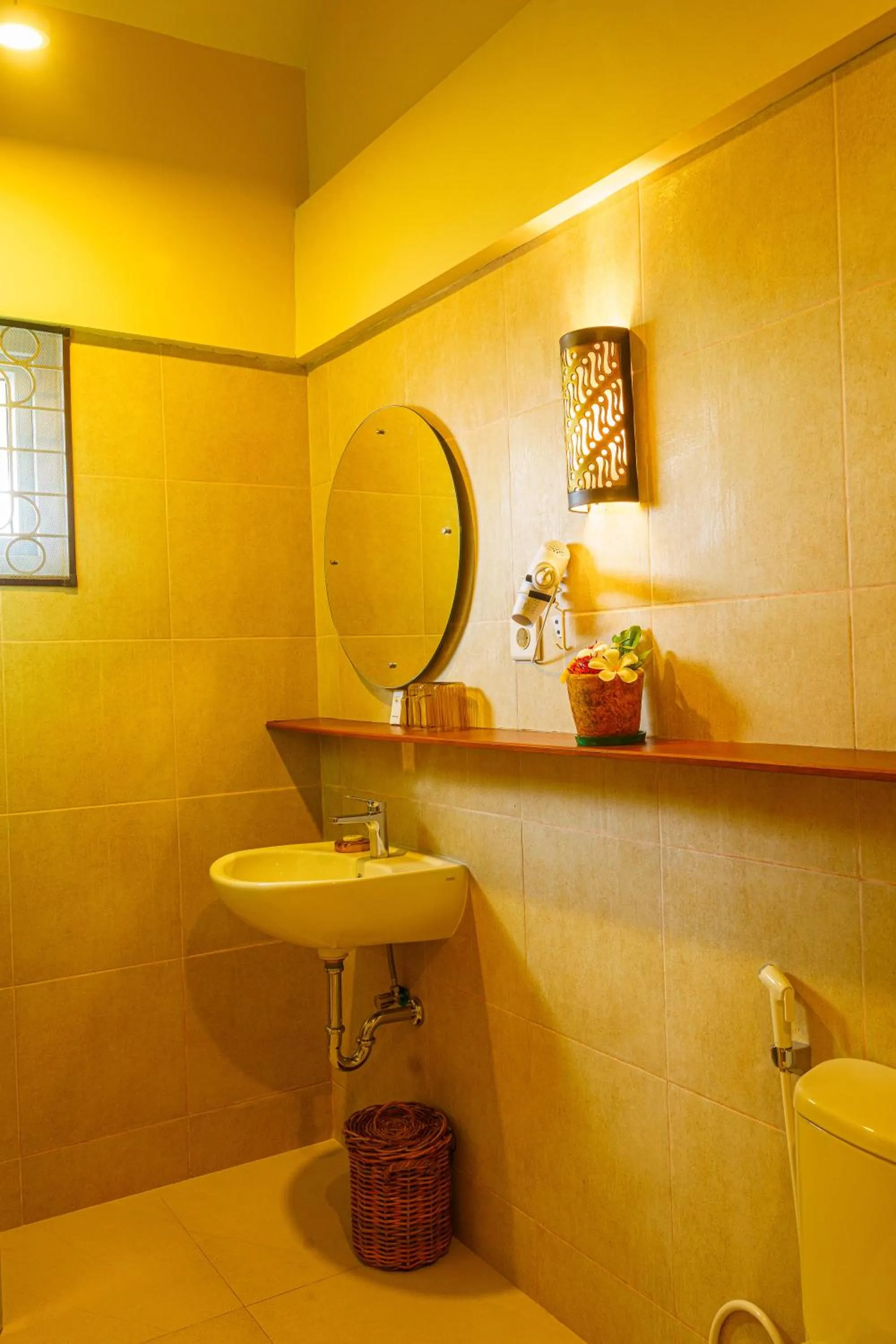 Bathroom in Hotel Deli River and Restaurant Omlandia