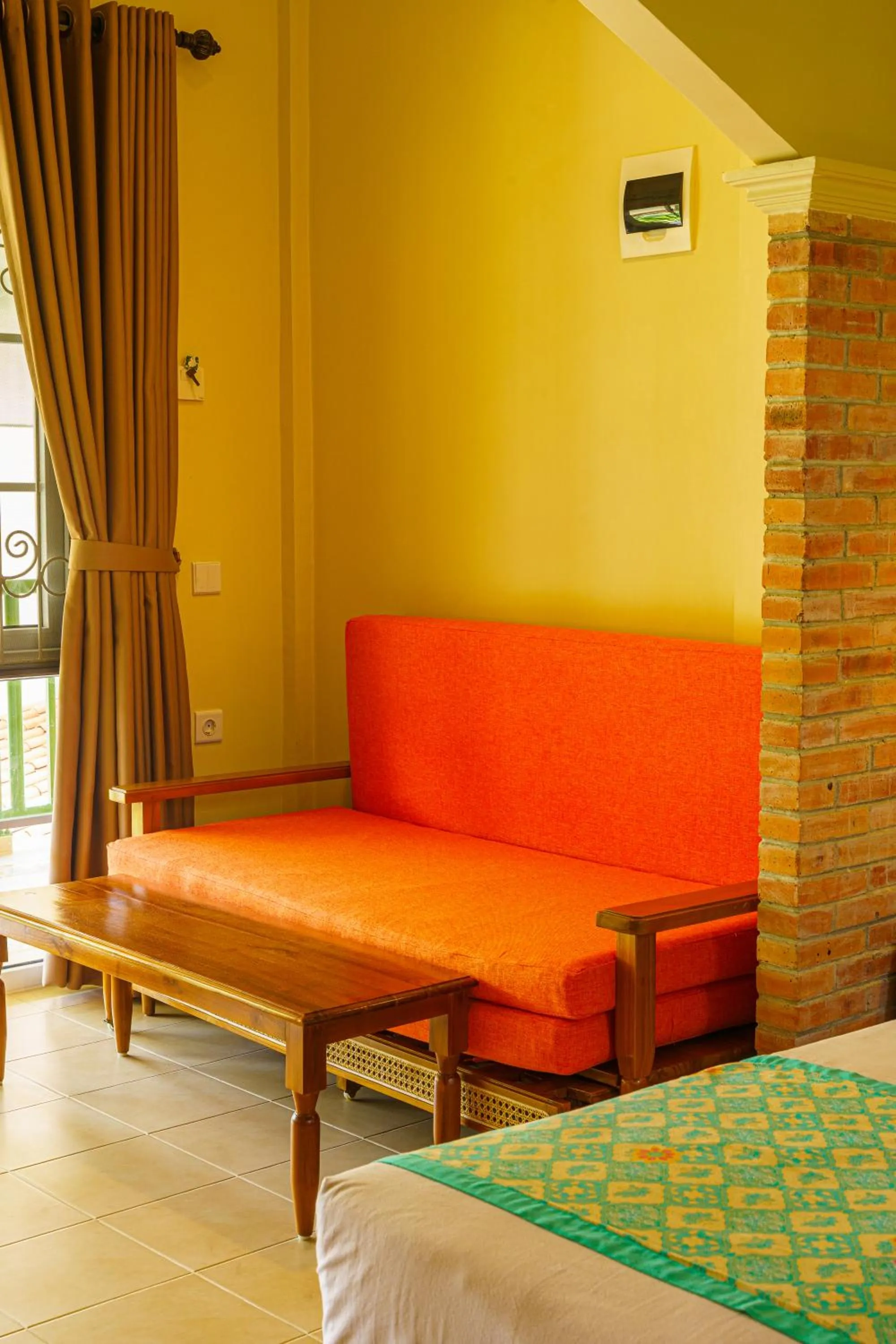 Seating area, Bed in Hotel Deli River and Restaurant Omlandia