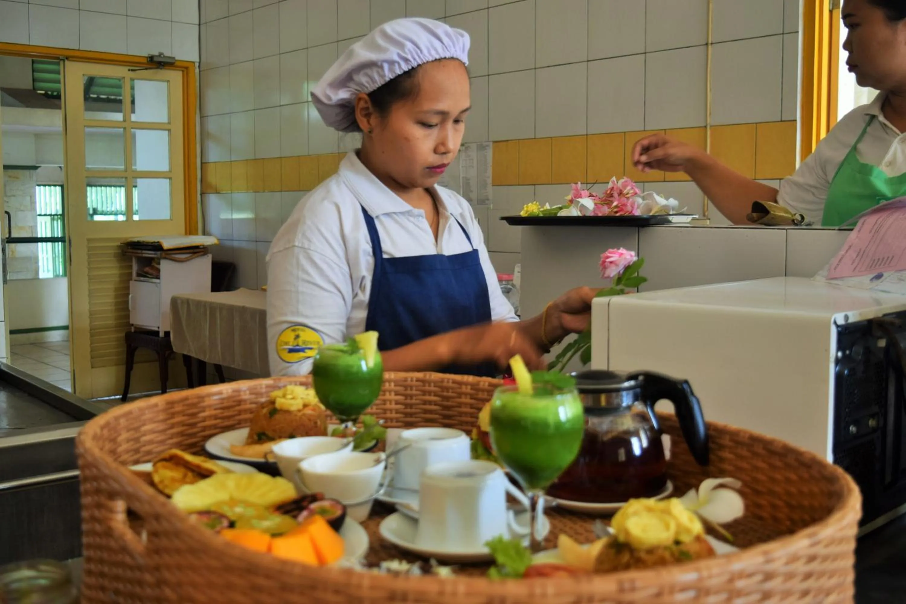 Staff in Hotel Deli River and Restaurant Omlandia