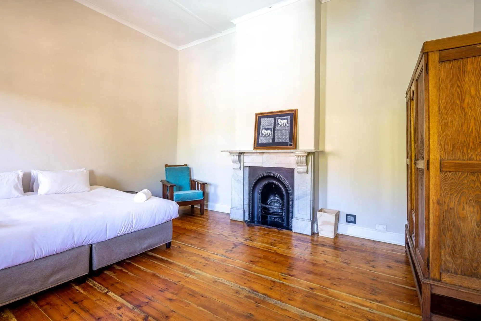 Bed in Villa Viva Cape Town