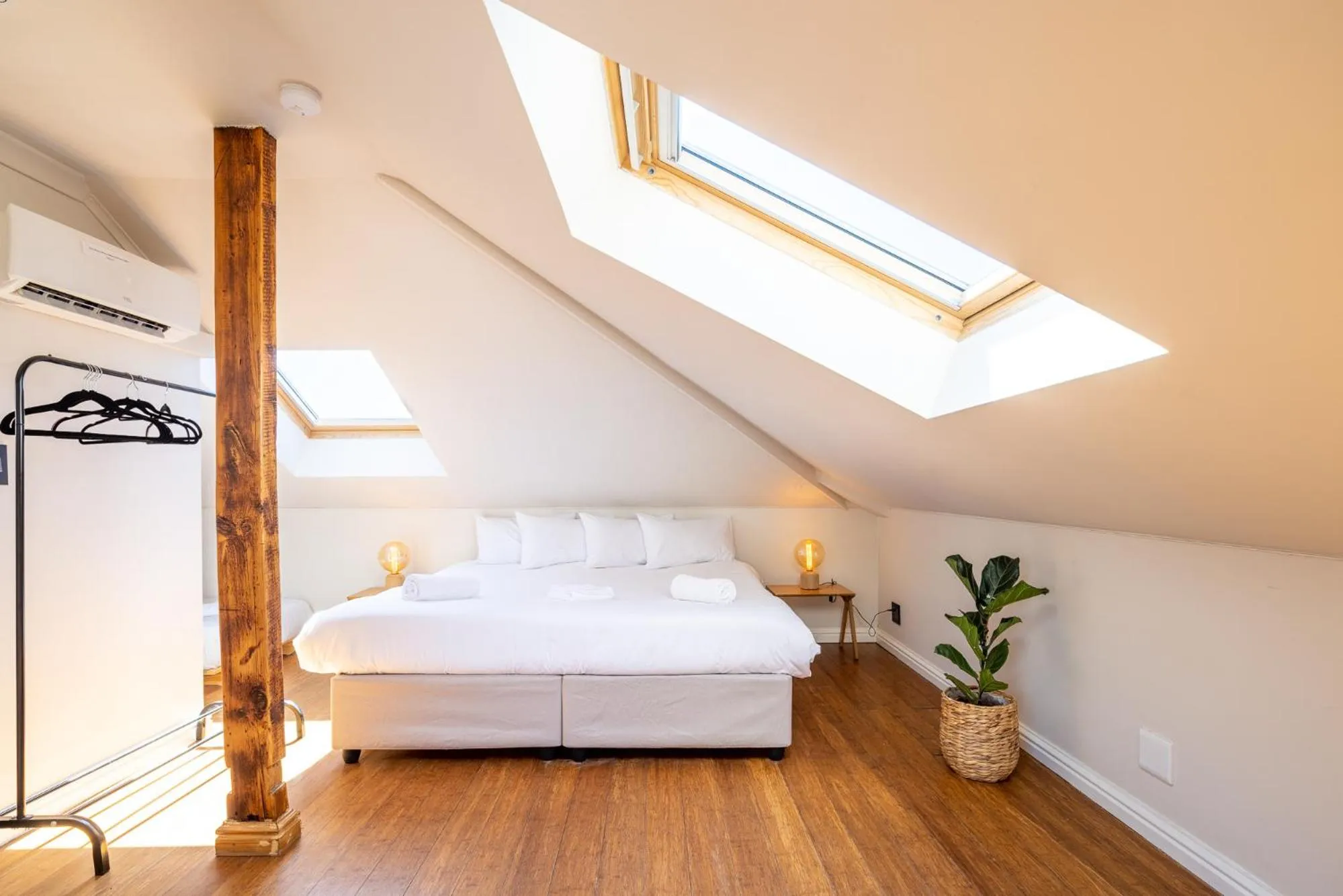 Bed in Villa Viva Cape Town