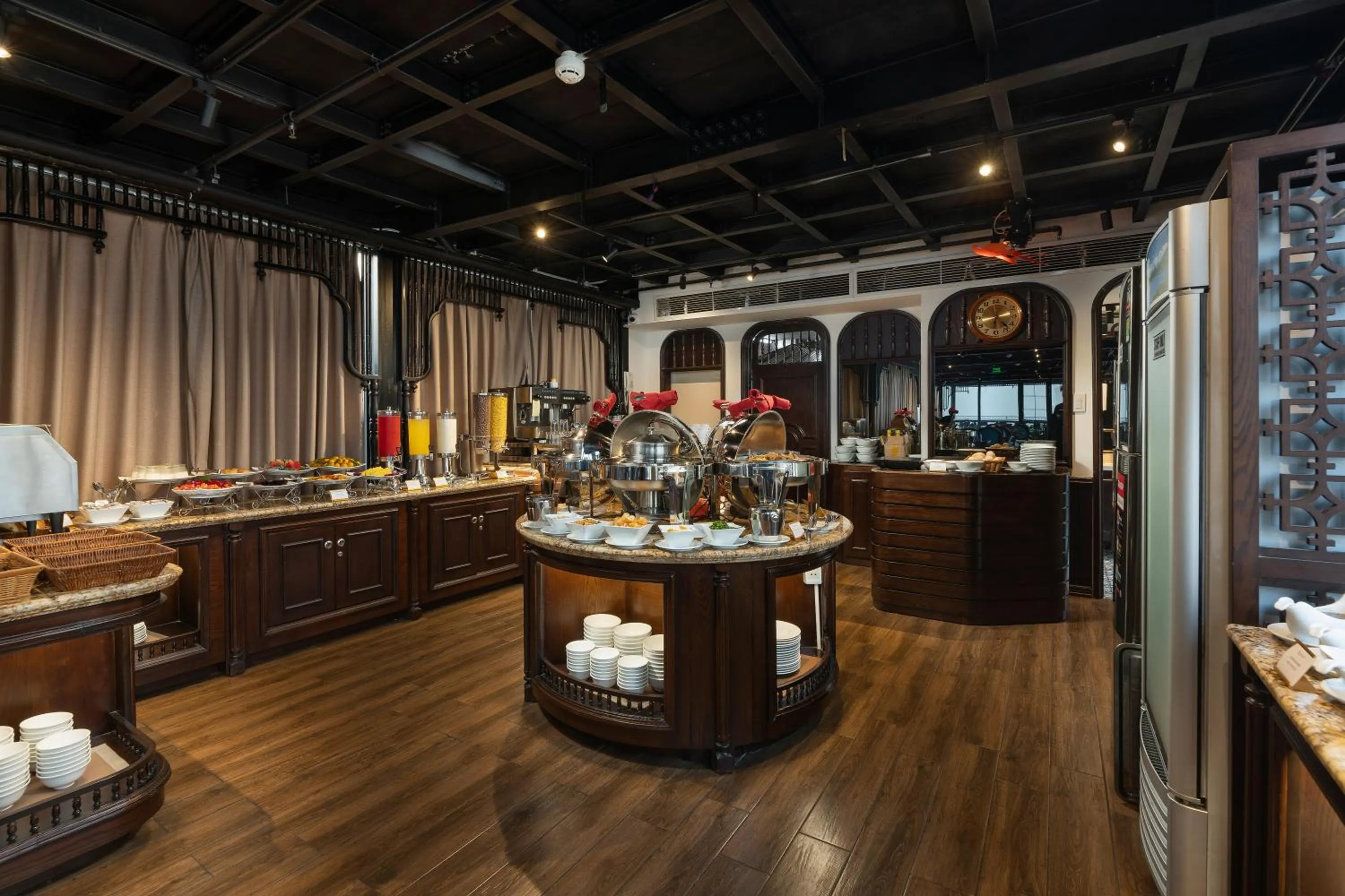 Restaurant/places to eat in Hanoi Paon Hotel Spa & Sky Bar