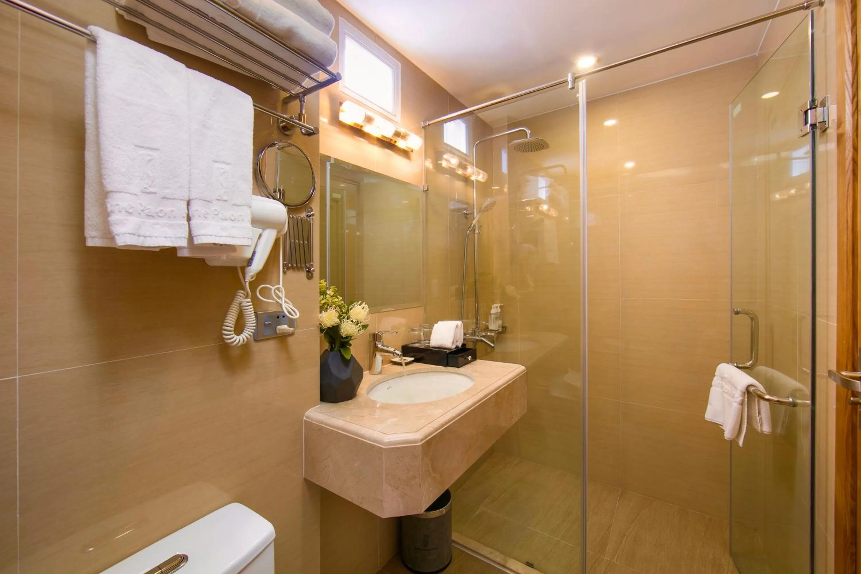 Bathroom in Hanoi Paon Hotel Spa & Sky Bar