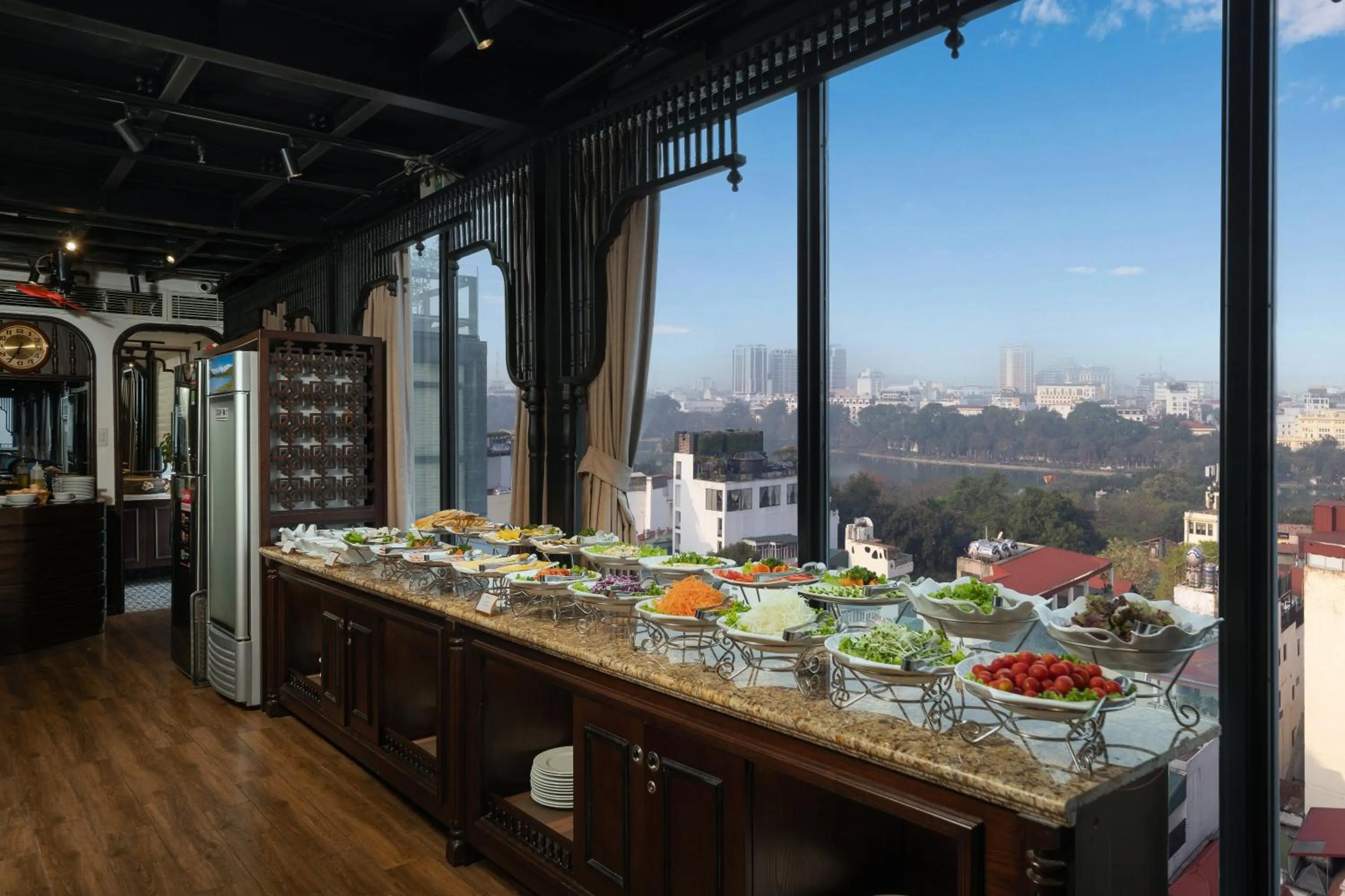 Restaurant/places to eat in Hanoi Paon Hotel Spa & Sky Bar