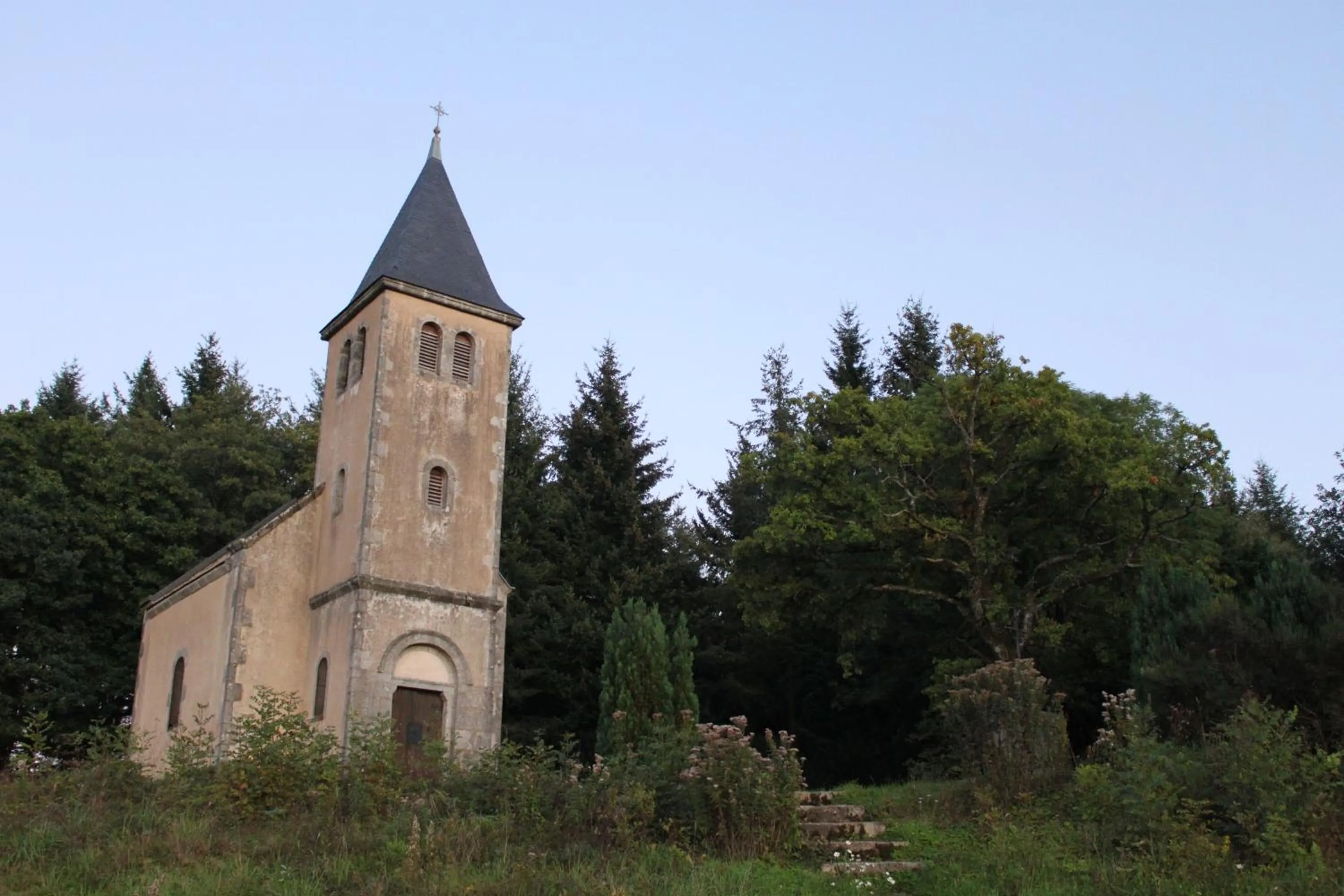 Nearby landmark in L'Escale du Banquet