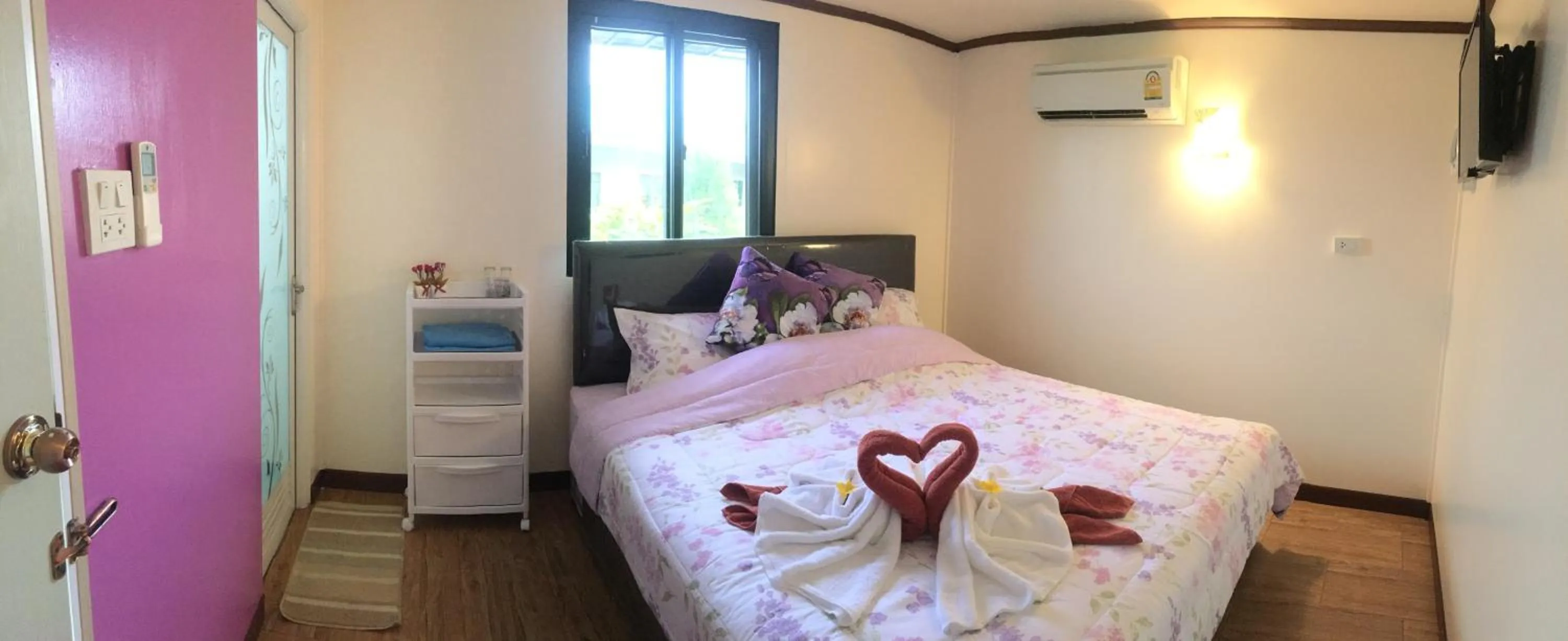 Bed in 4 seasons mini house