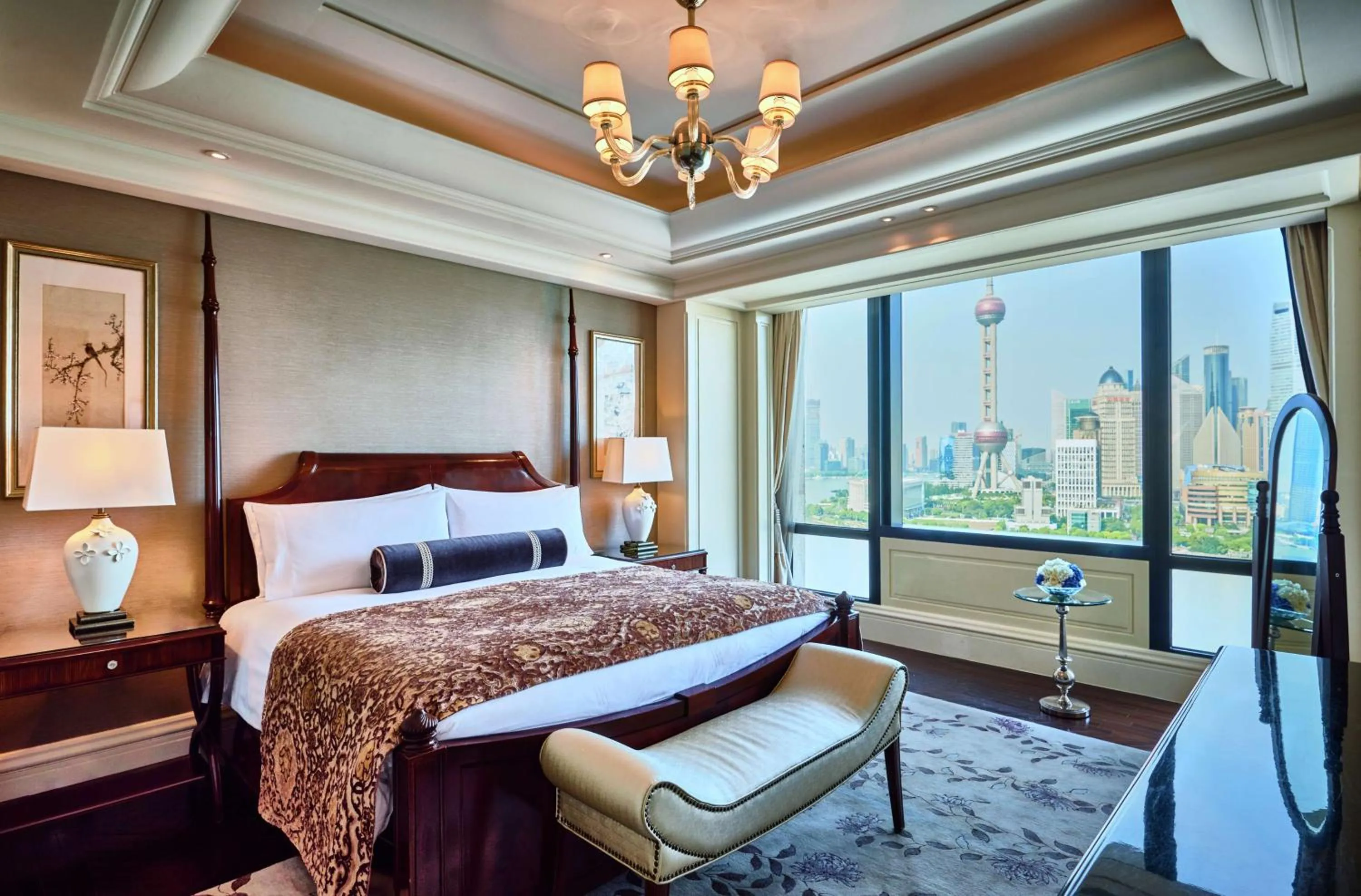 Bed in Waldorf Astoria Shanghai on the Bund