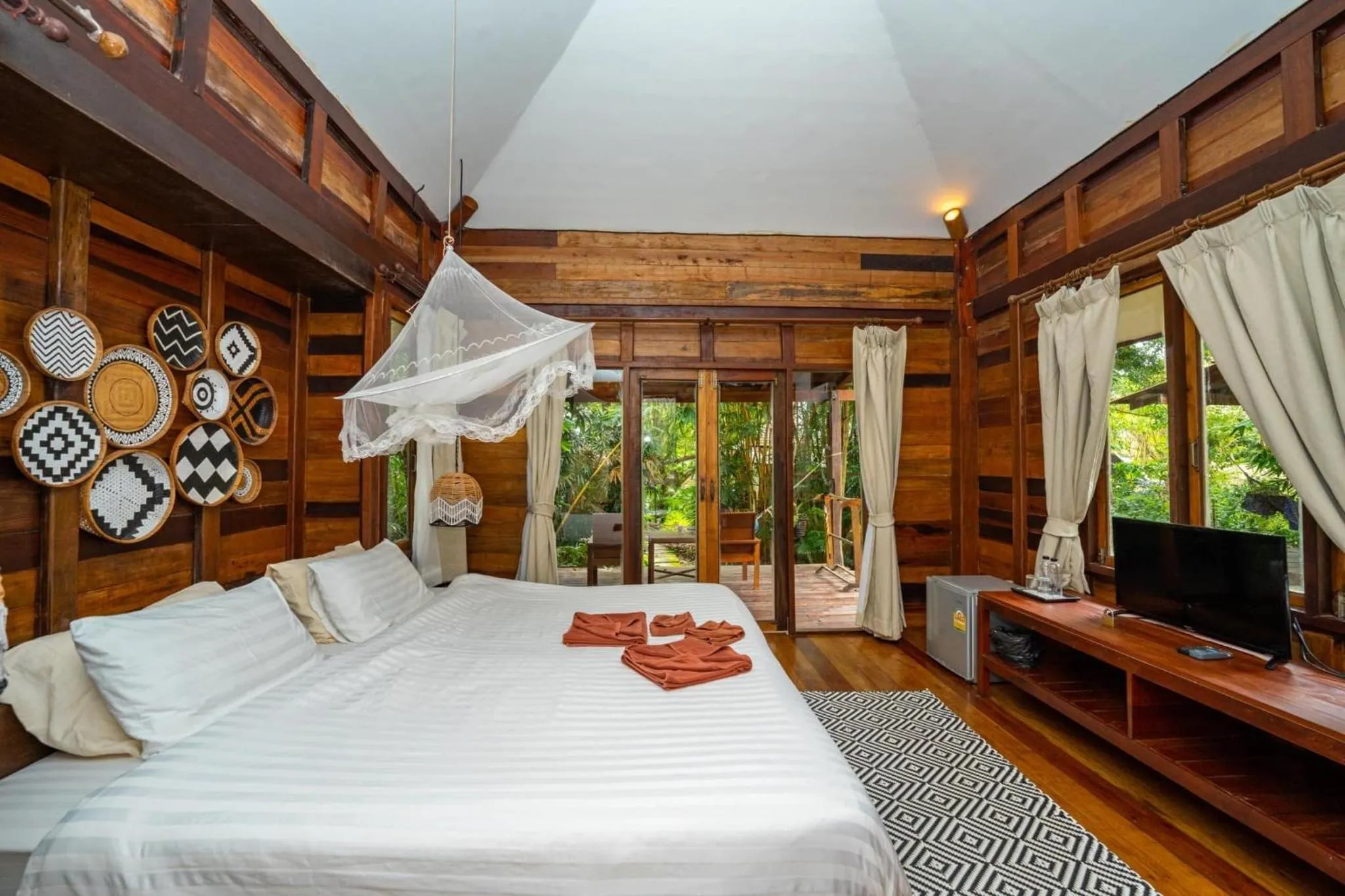 Bedroom, Bed in Koh Kood Resort