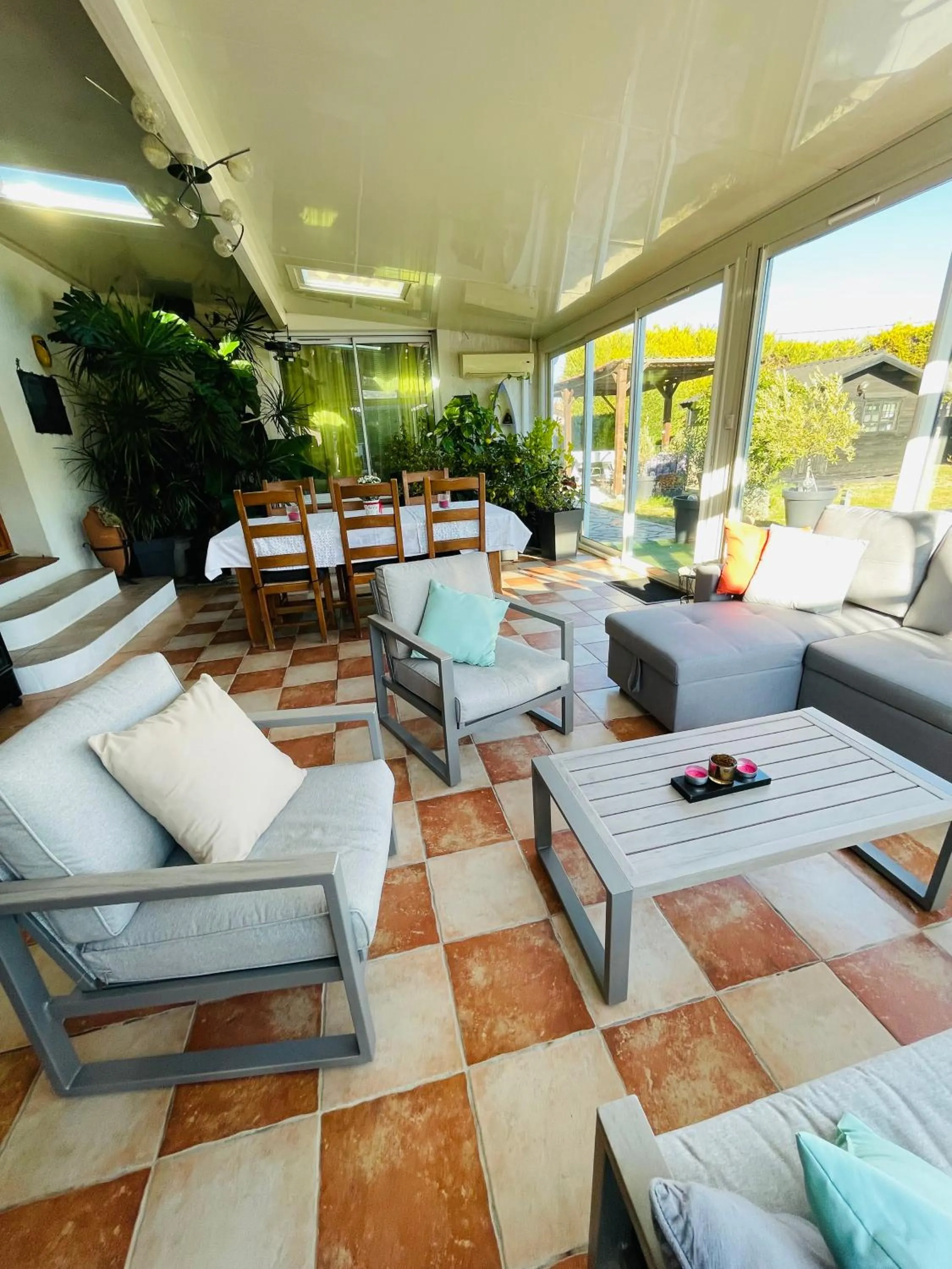 Patio in L'étape Provencale