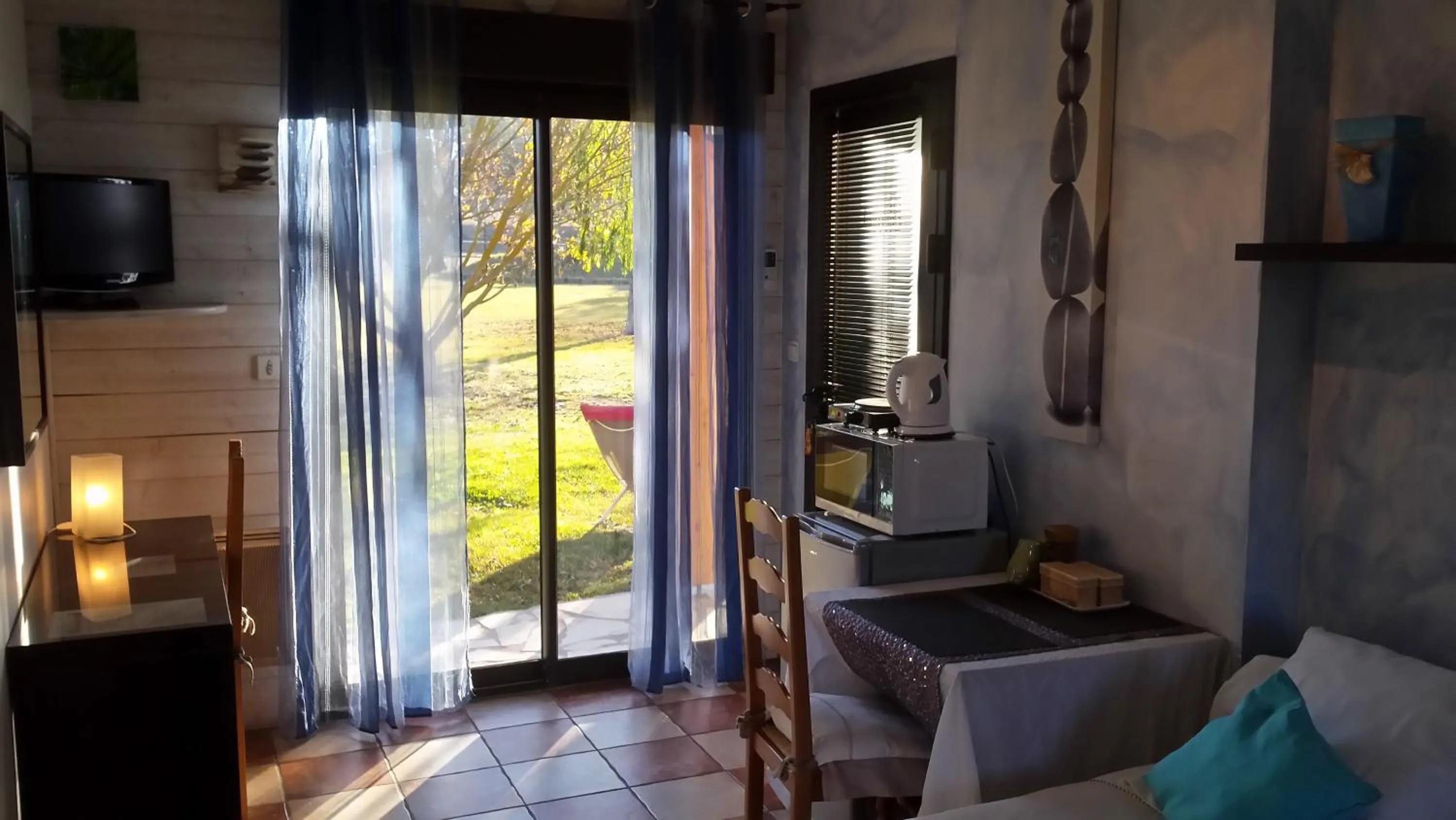 Photo of the whole room in L'étape Provencale