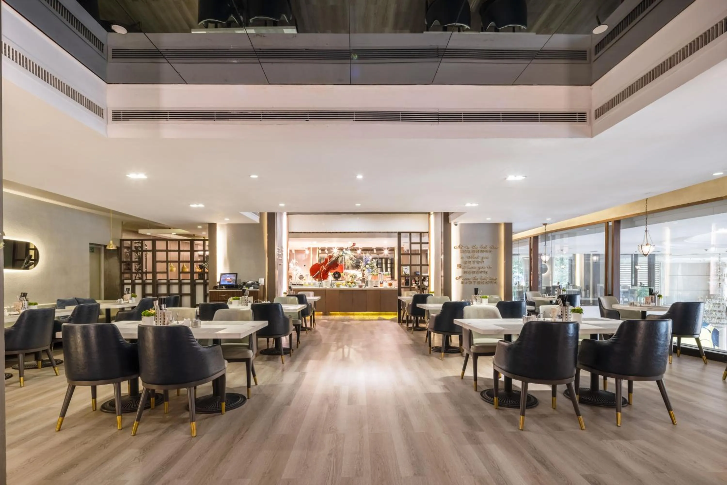 Breakfast in Grand Skylight Hotel Shenzhen Zhonghang