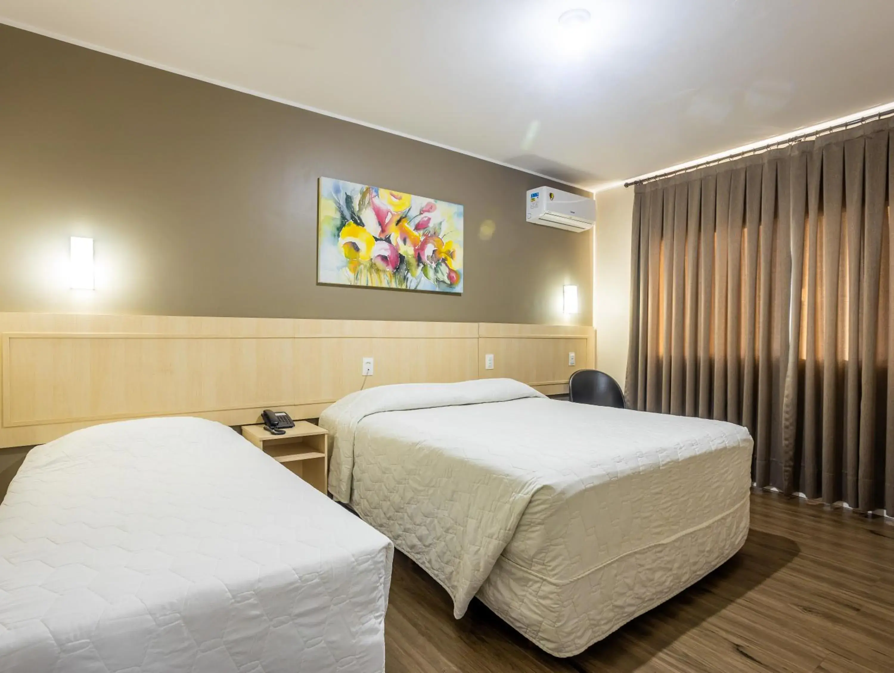 Standard Triple Room in Hotel Rosenbrock Standard Triple Room in Hotel Rosenbrock