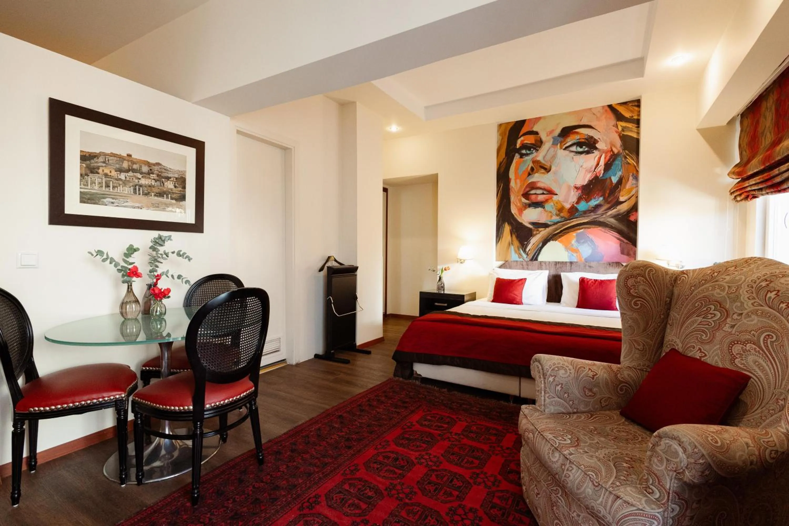 Photo of the whole room in Best Western Plus Embassy Hotel