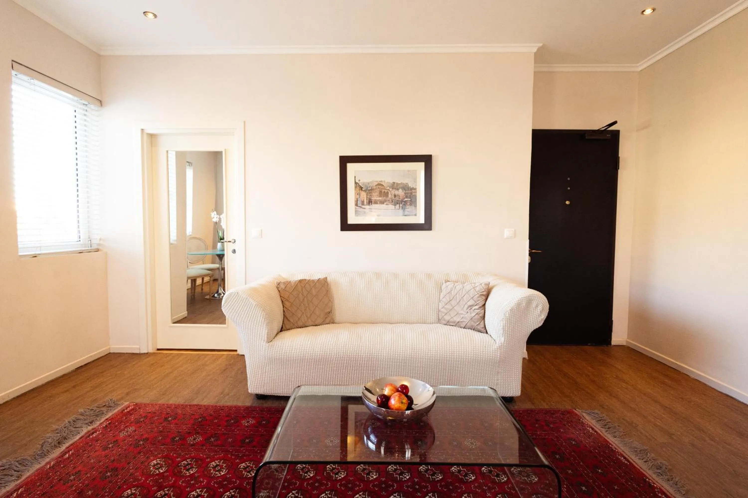 Photo of the whole room in Best Western Plus Embassy Hotel