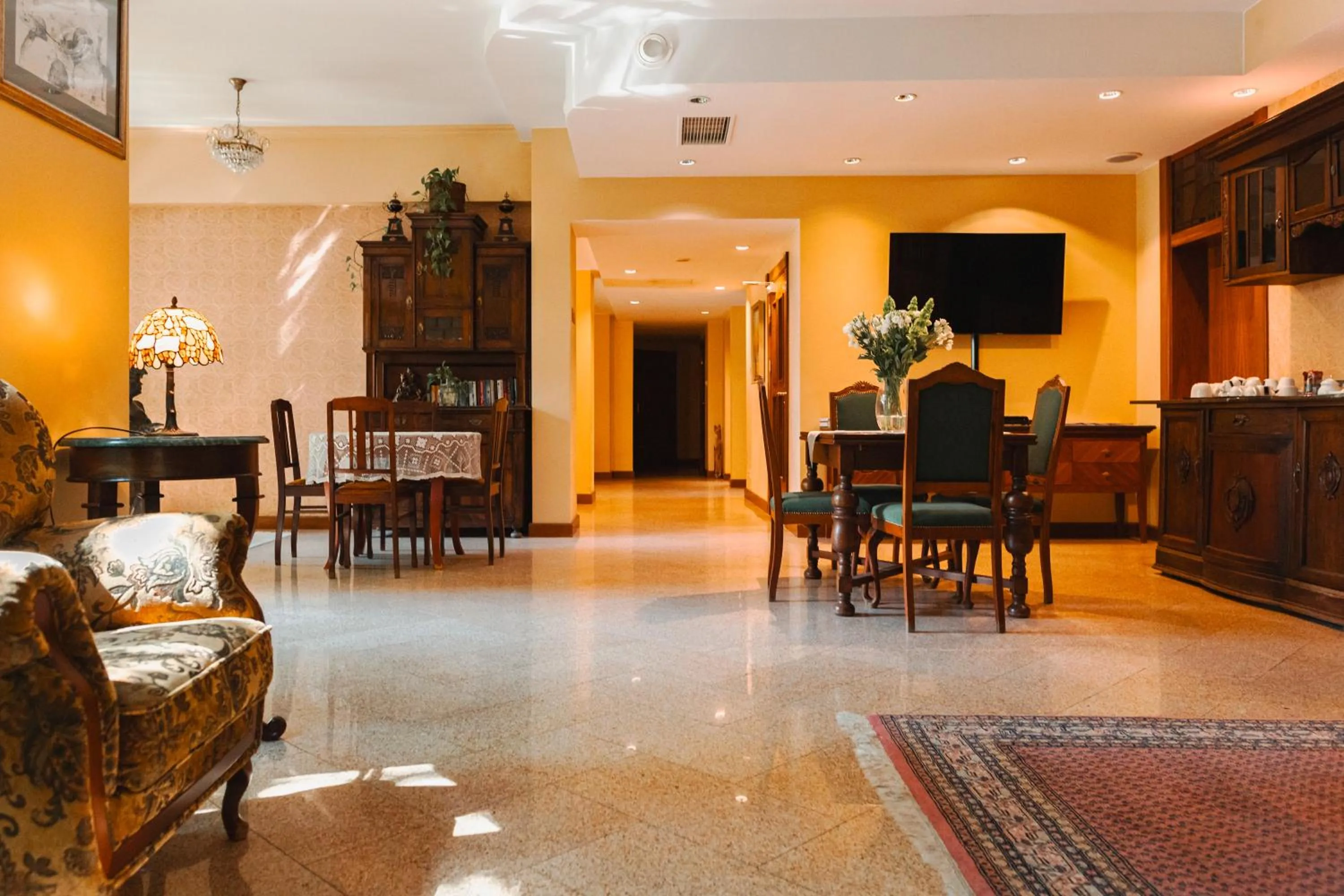 Communal lounge/ TV room in Willa Marea