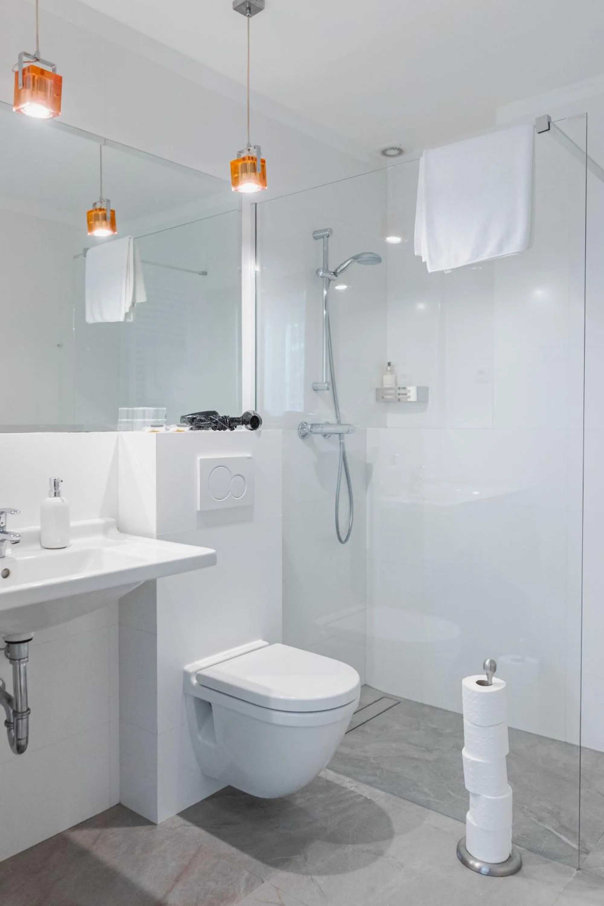 Shower in Willa Marea