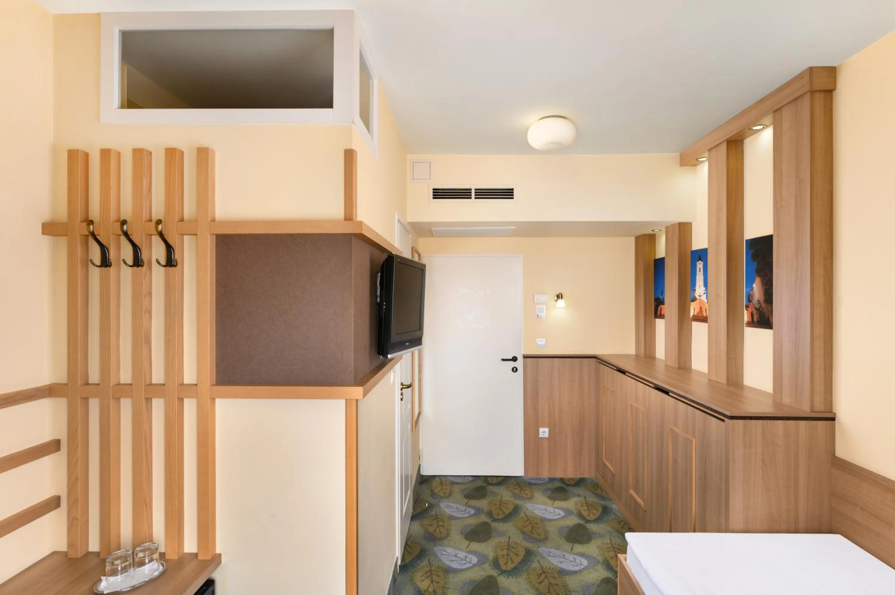 Bed in Aranyhomok Hotel Business & Relax