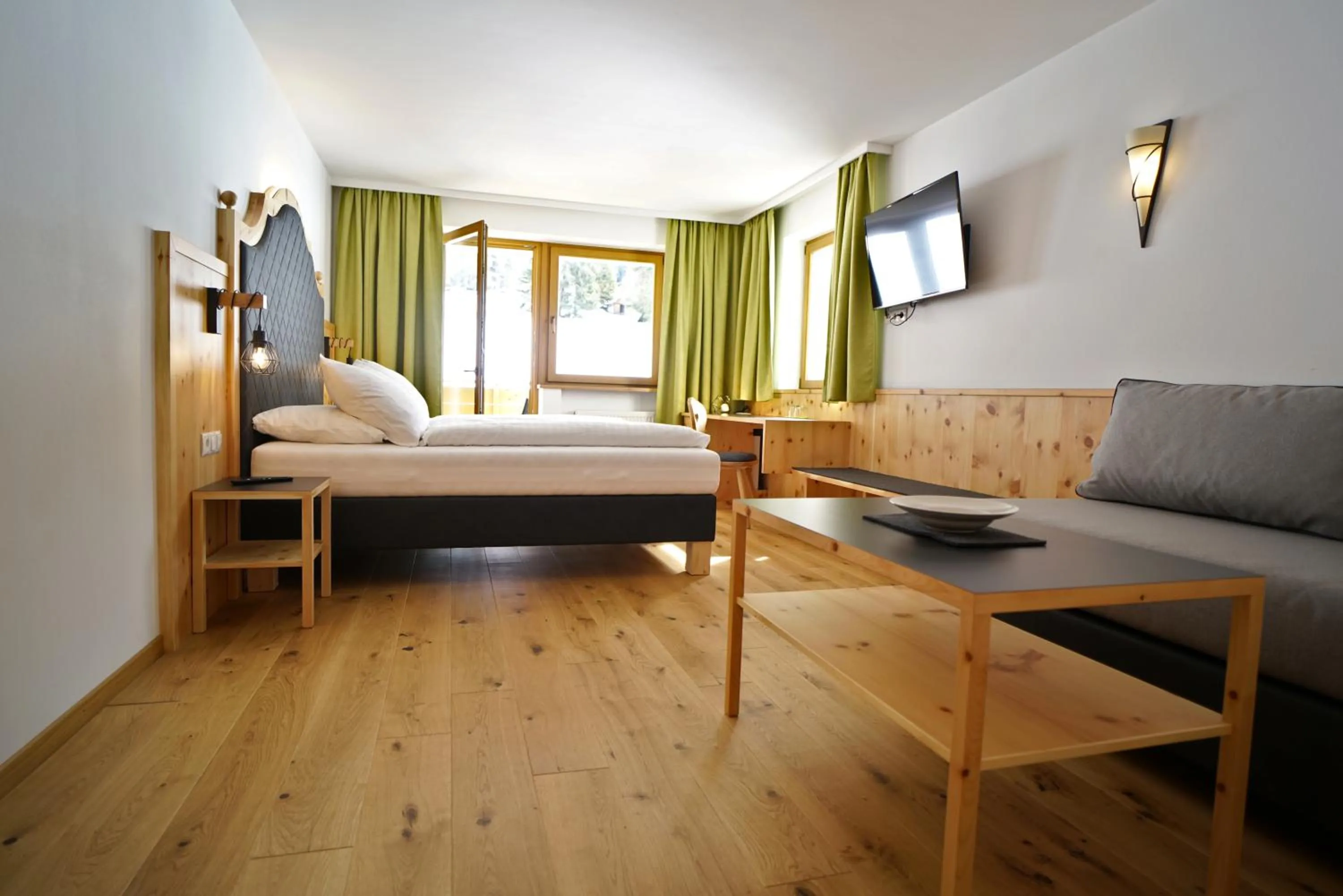 Photo of the whole room, Bed in Hotel Asterbel