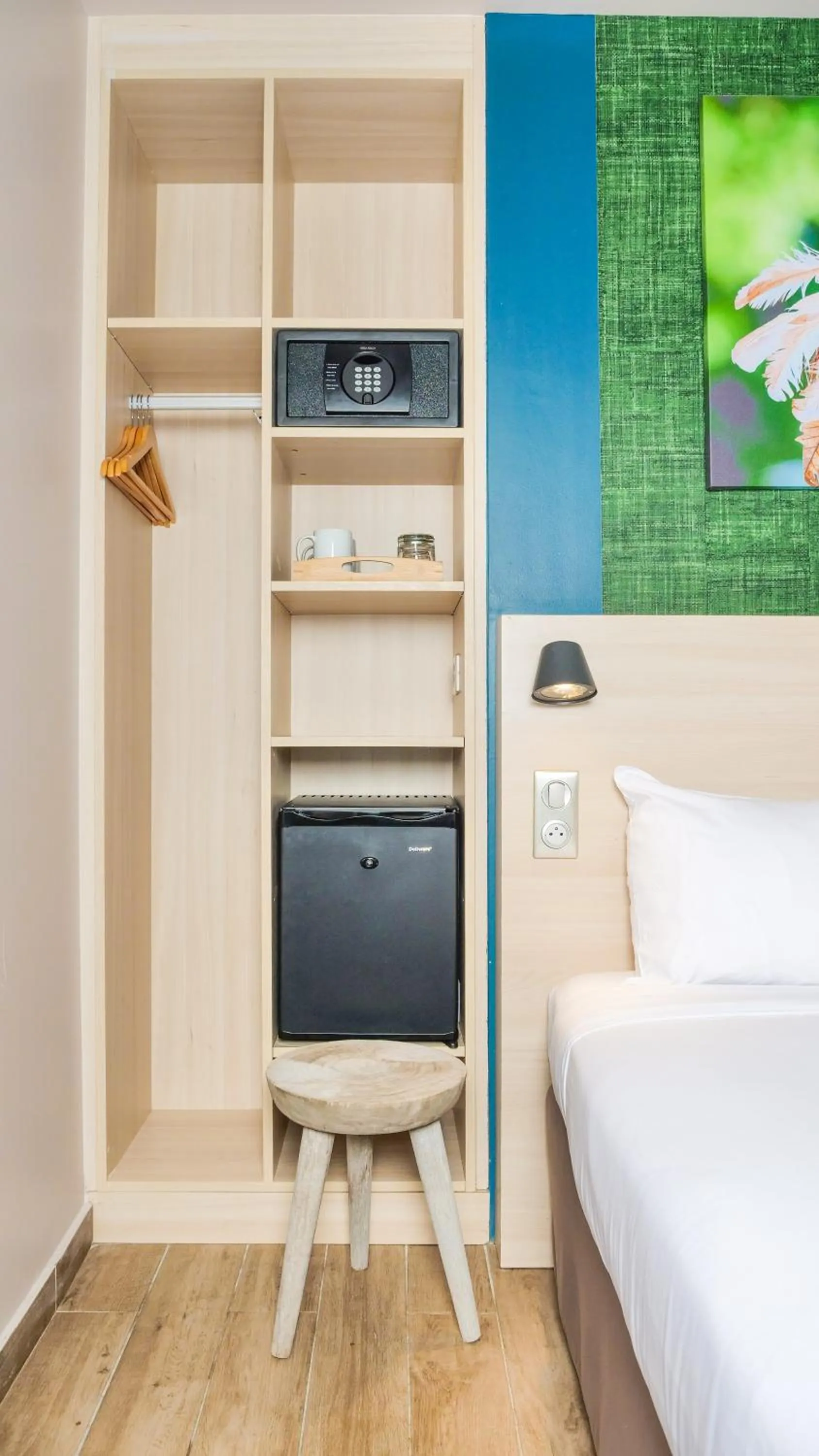 Coffee/tea facilities, Bed in Gondwana City Green