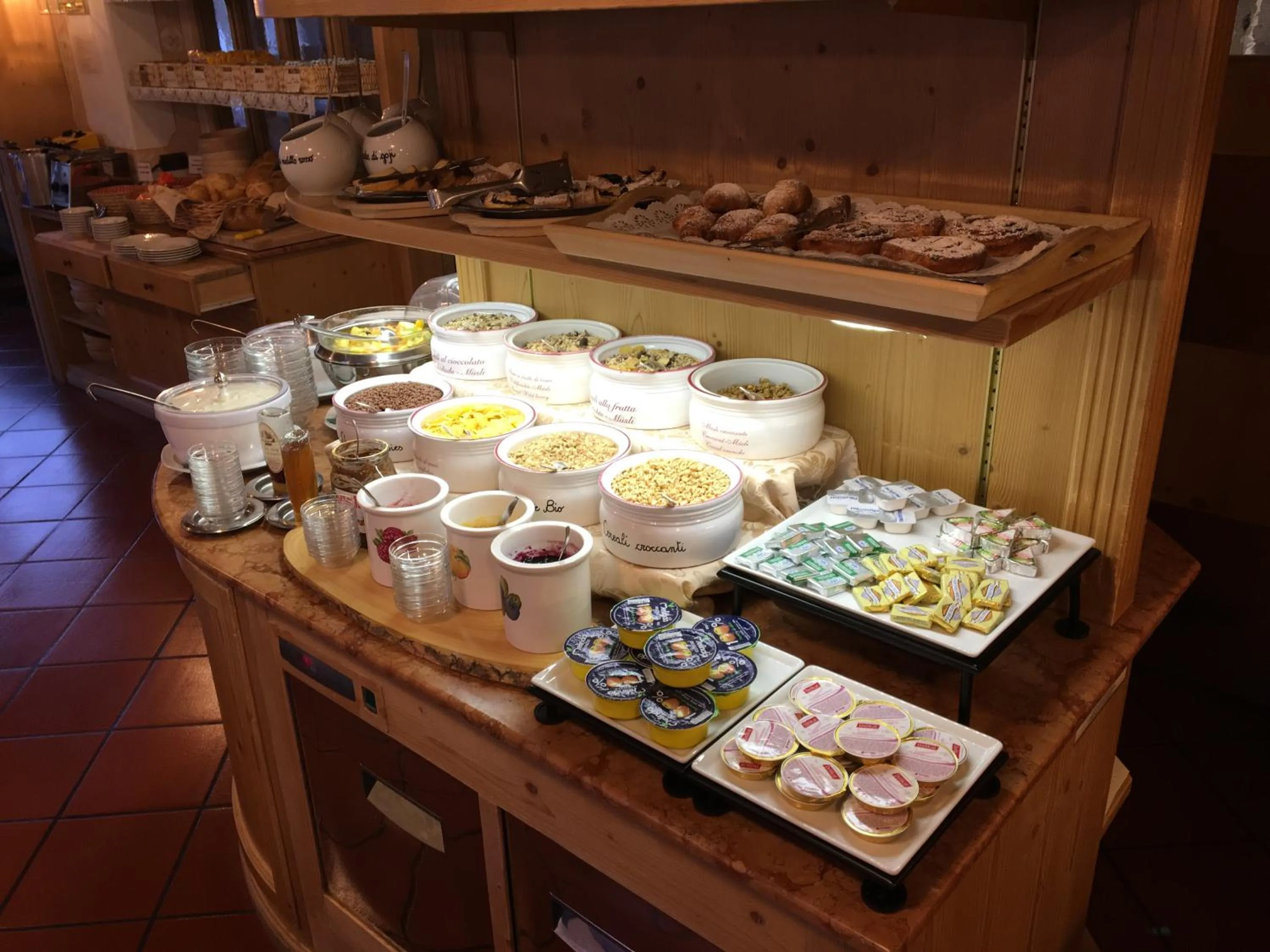 Meals in Hotel Stella