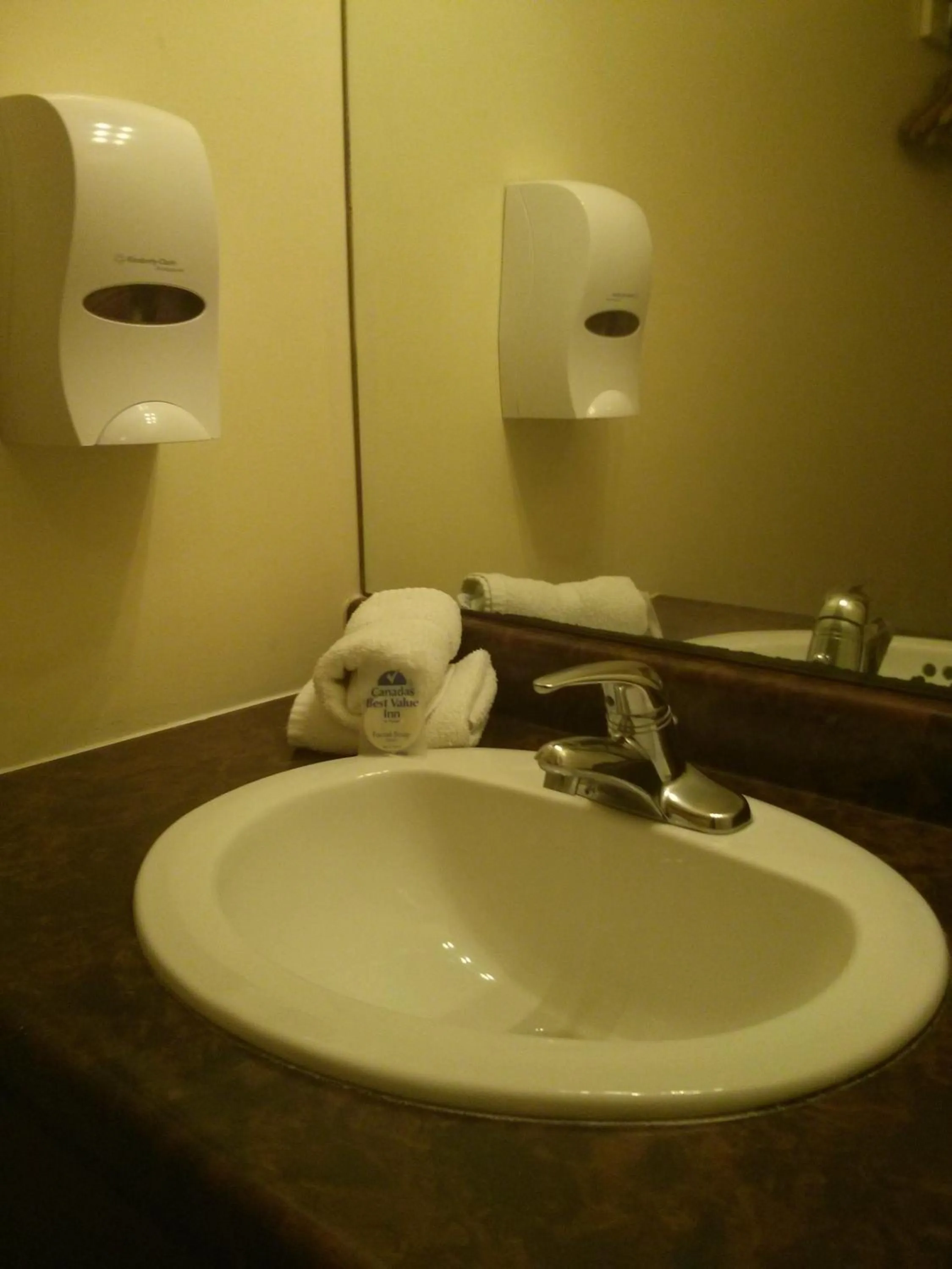 Bathroom in Port Motel