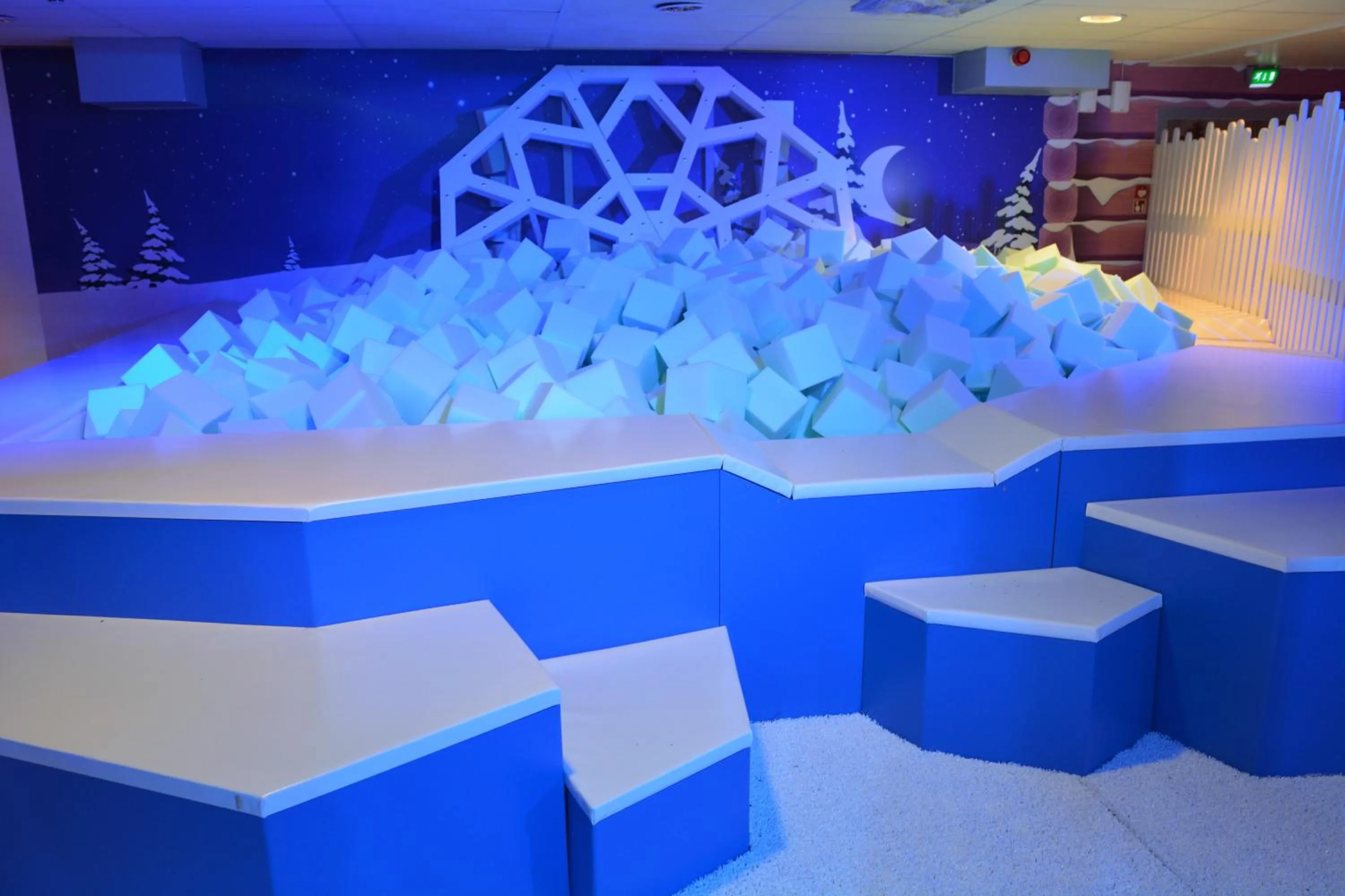 Area and facilities in Levi Hotel Spa