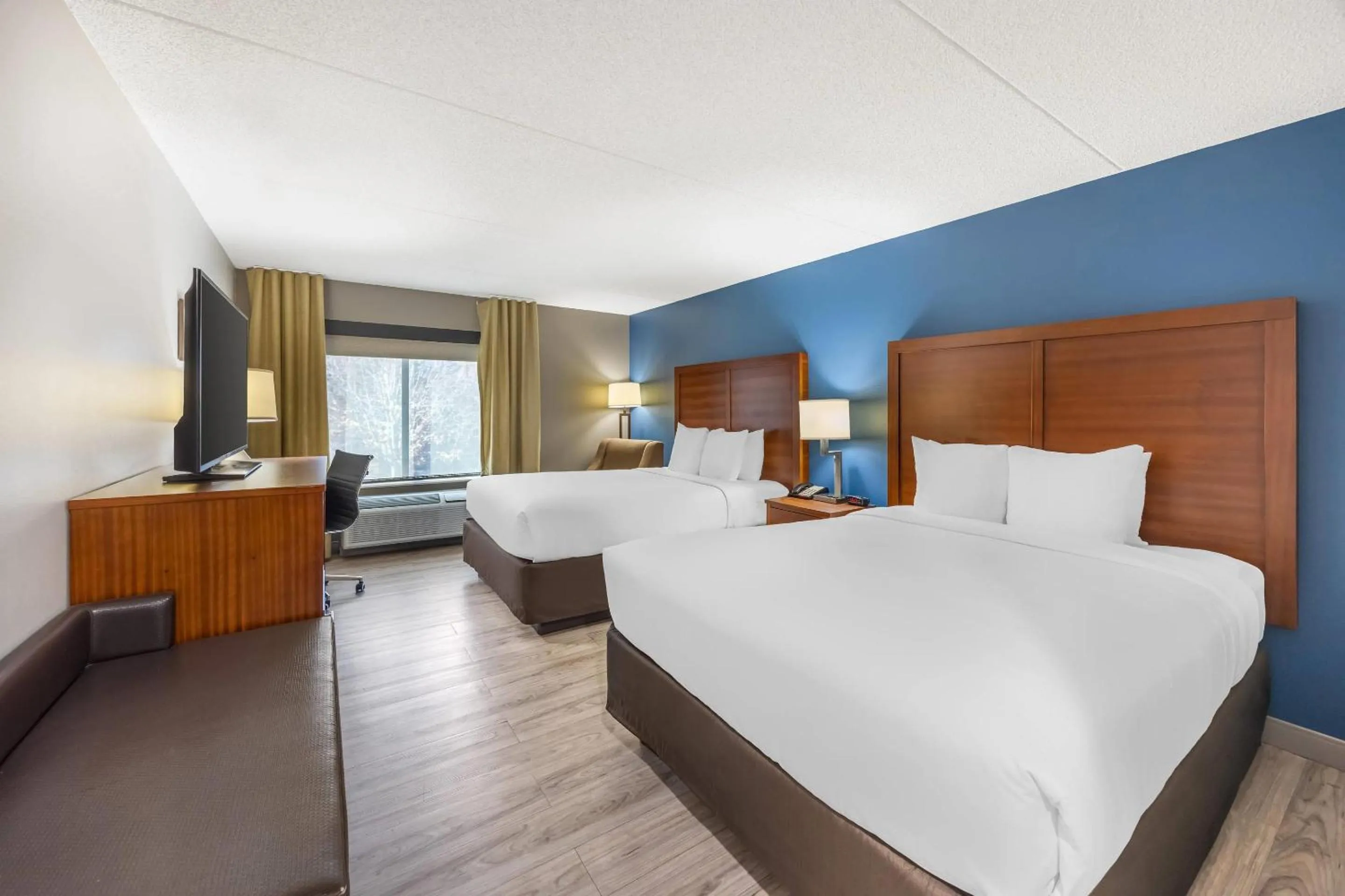 Bedroom, Bed in Comfort Inn & Suites Chattanooga West - Lookout Mountain