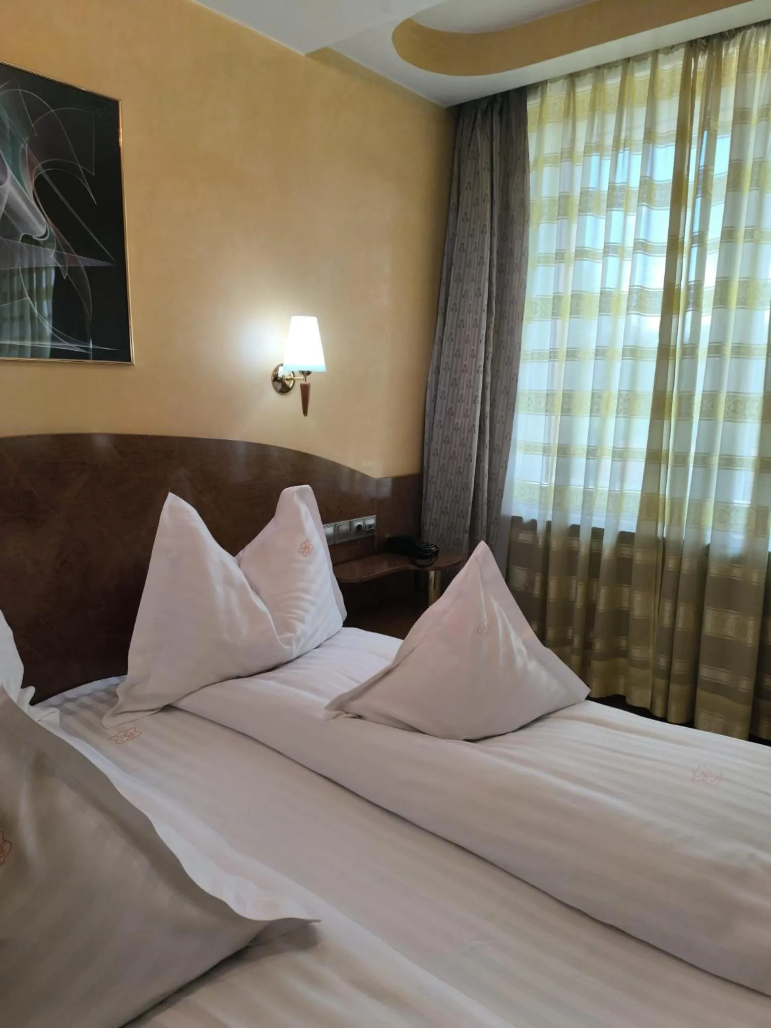 Bedroom in Hotel Carpati