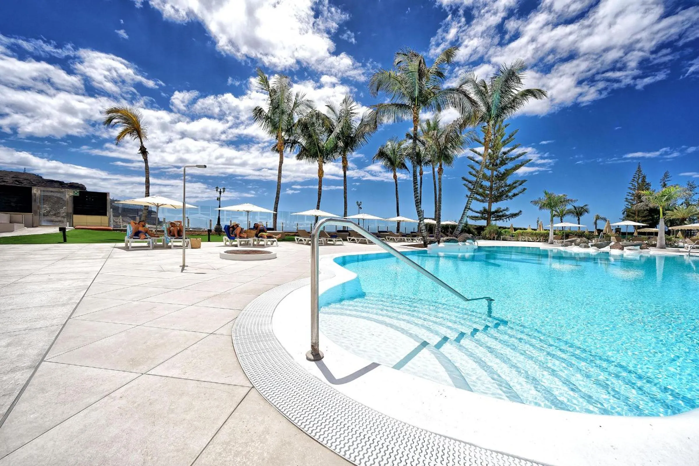 Swimming pool in H10 Costa Mogán - Adults Only