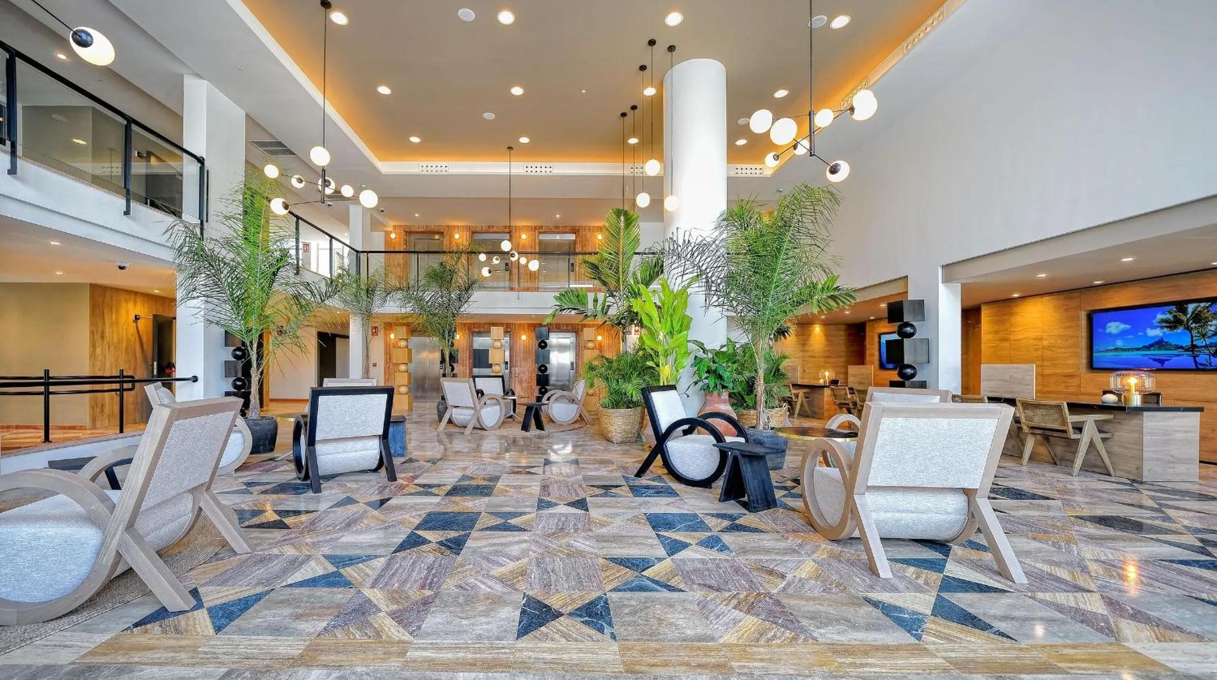 Lobby or reception in H10 Costa Mogán - Adults Only
