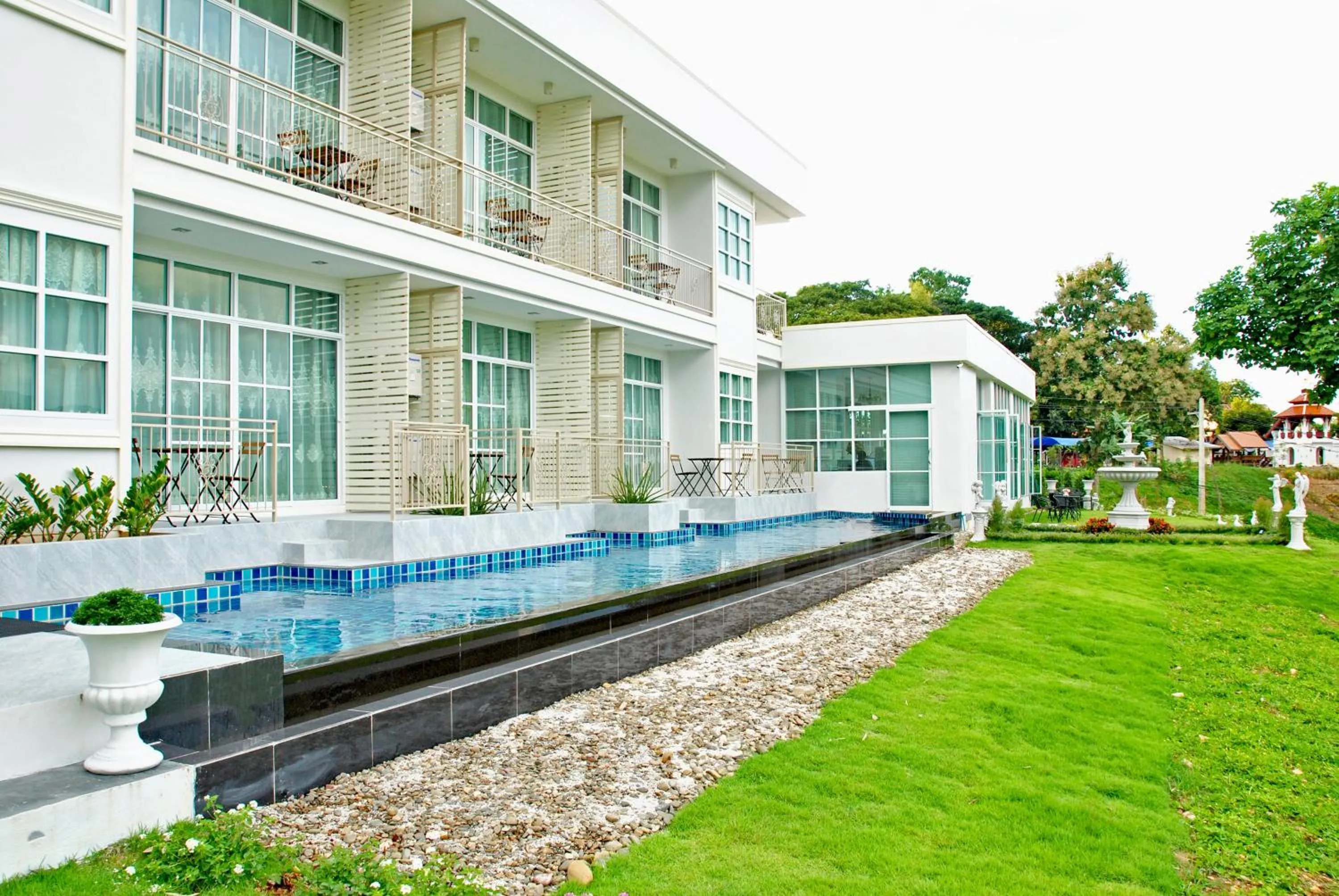 Property building in Pua De View Boutique Resort