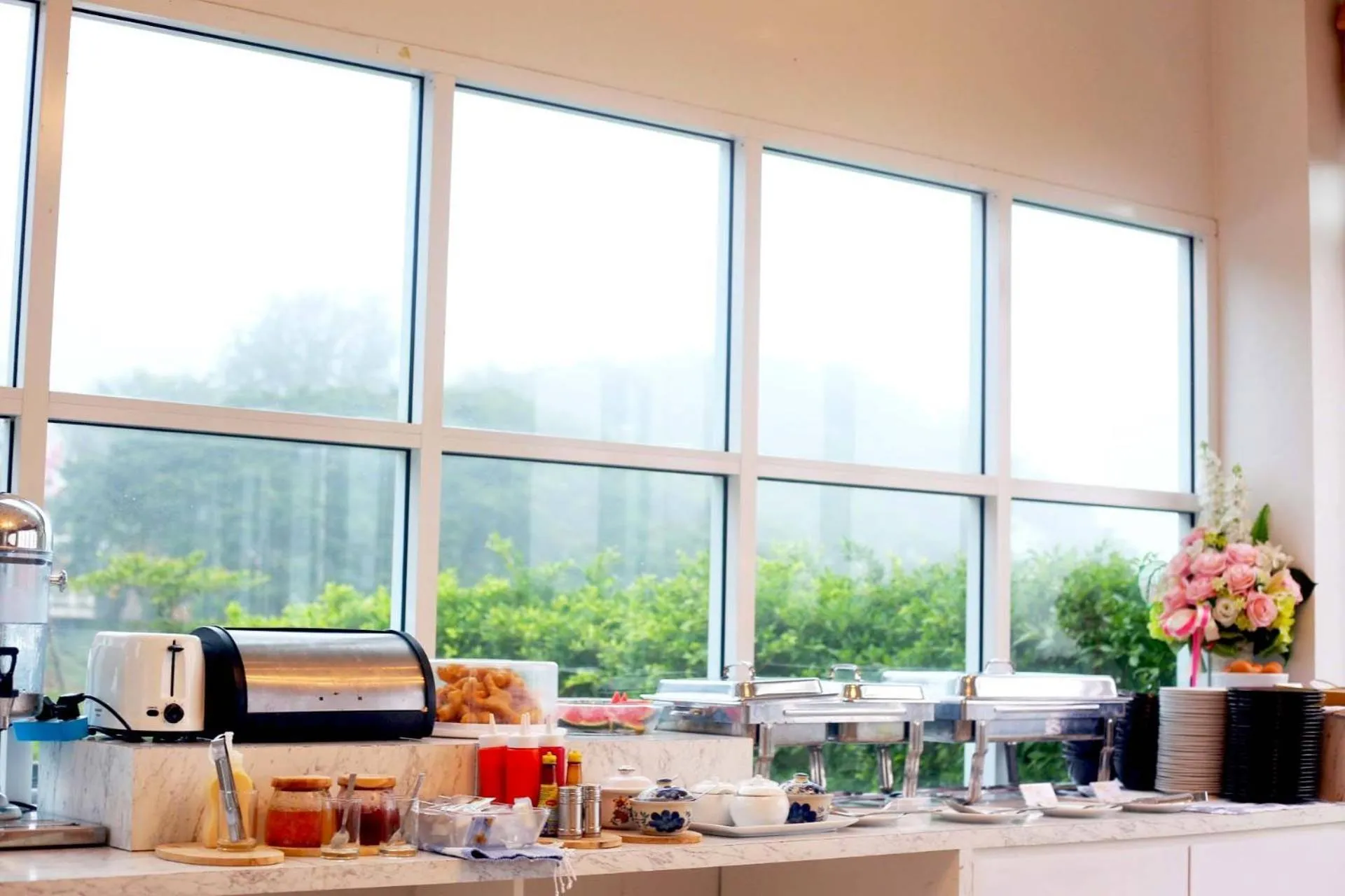 Breakfast in Pua De View Boutique Resort